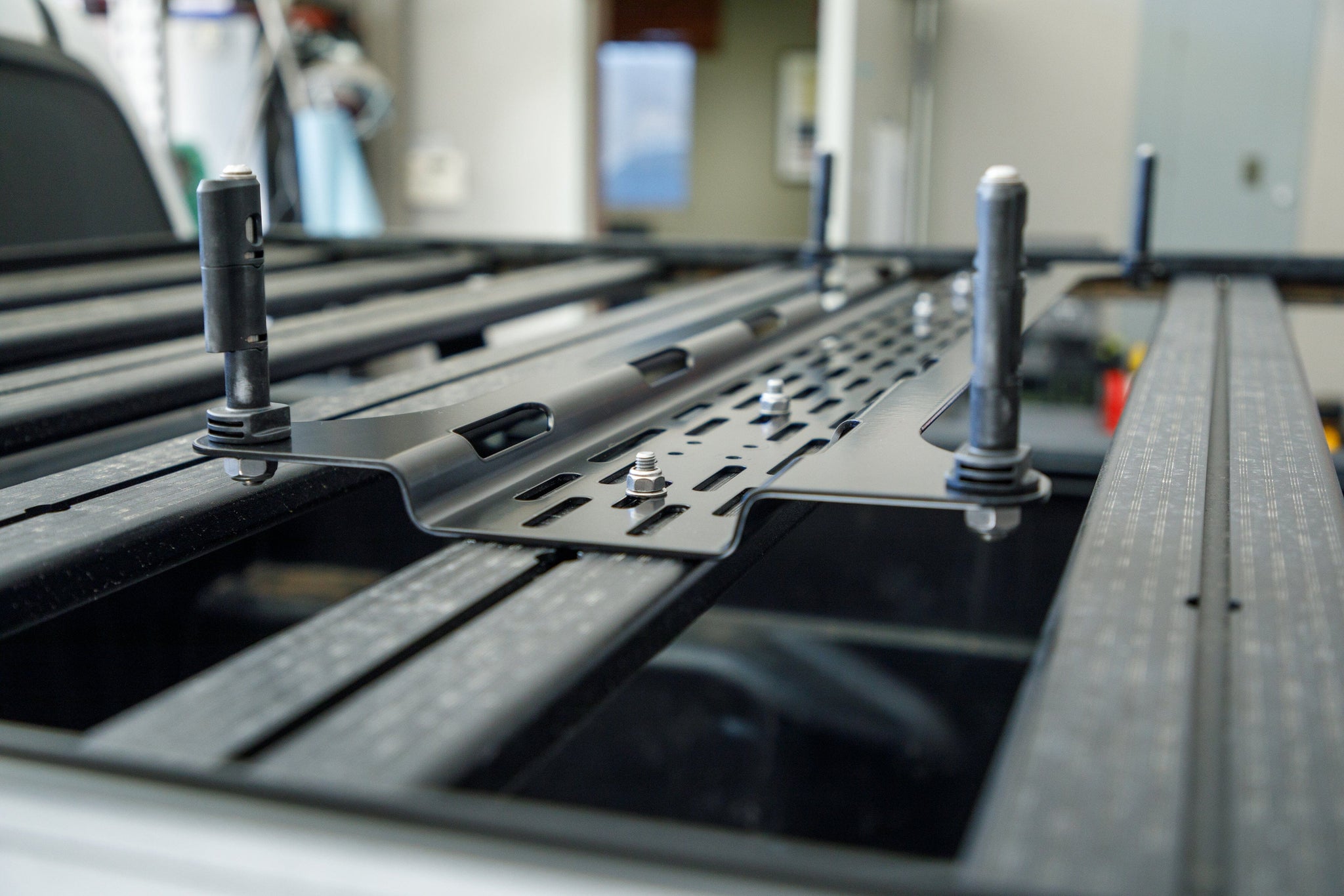 Adventure Imports Mounting Brackets Overland Kitted Universal Mounting Plate for MAXTRAX® MKII and XTREME