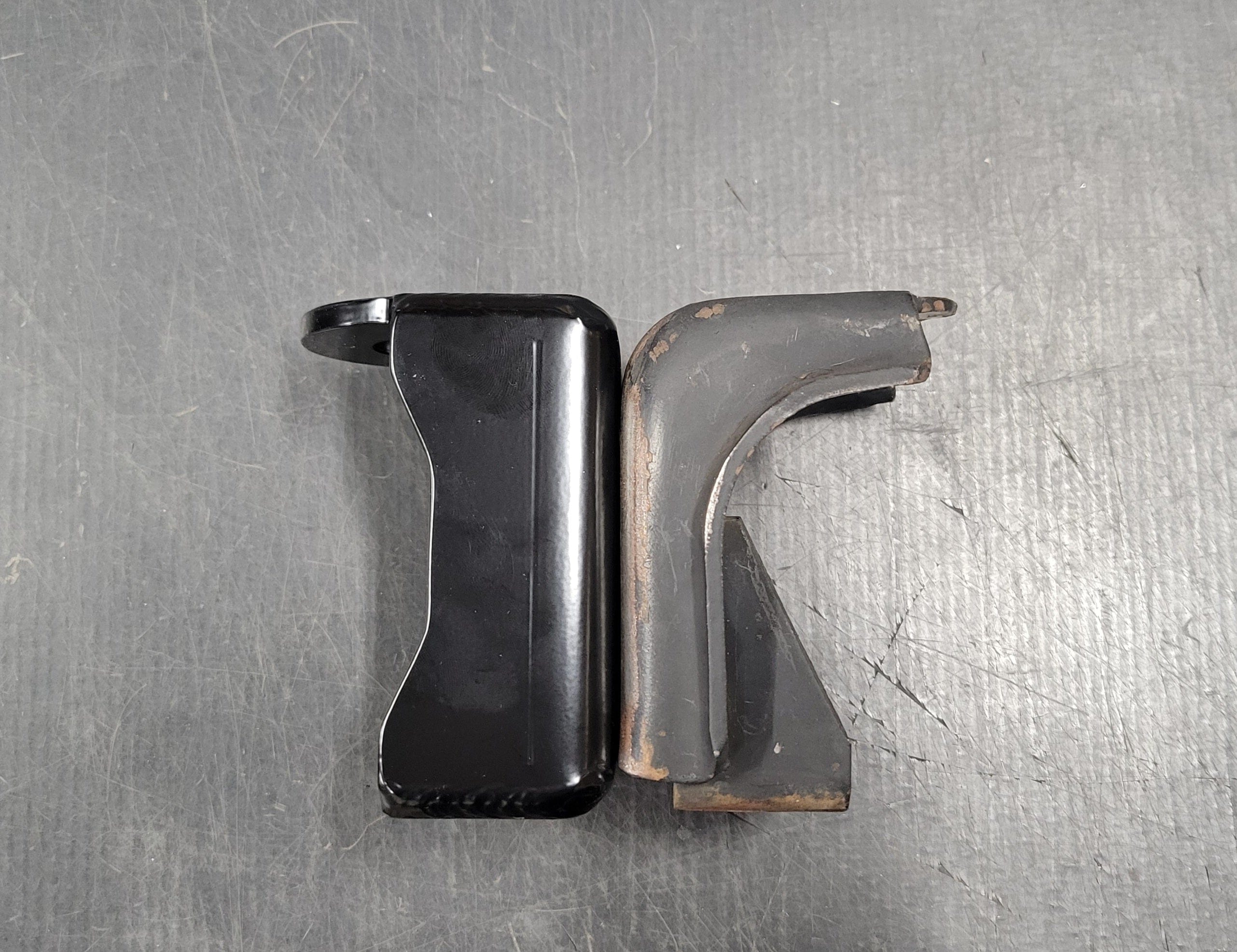 Archive Garage 1st Gen Dodge Ram Front HD Hanger Support Brackets 1972-1993 4x4 W150 W250 W350 Cummins Ramcharger