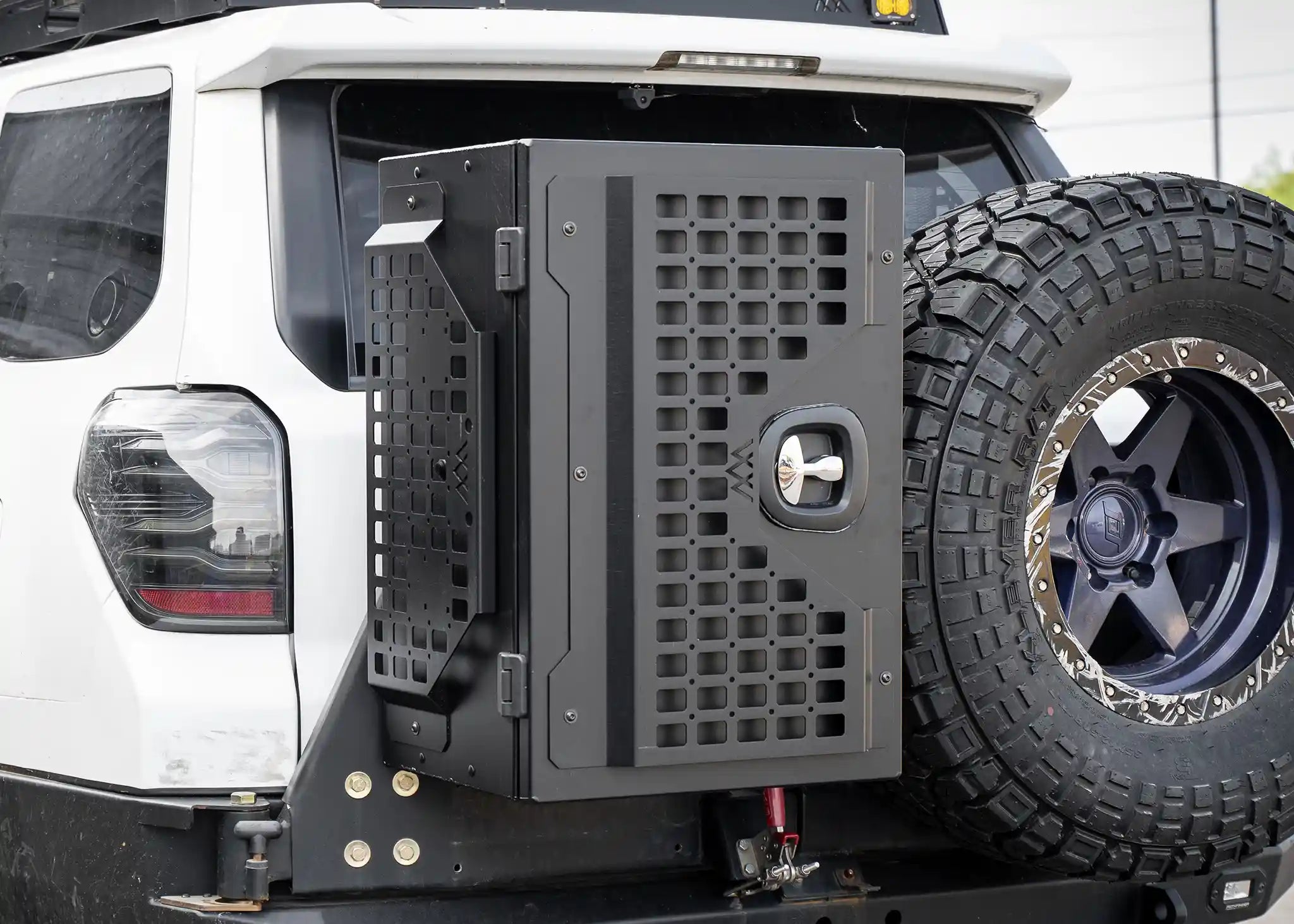 Backwoods Adventure Mods Interior Storage Universal Overland Storage Box (19x28x15)