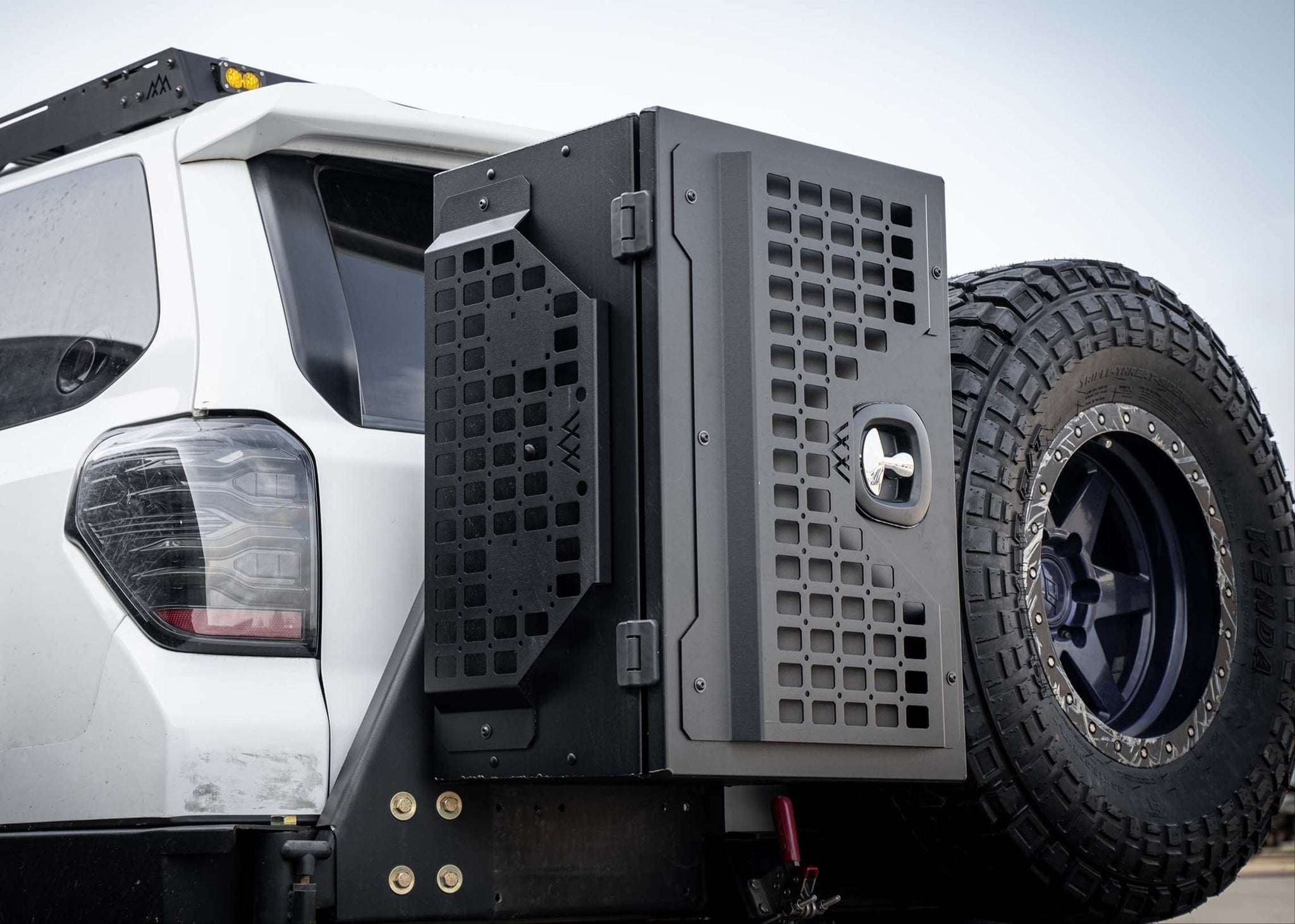 Backwoods Adventure Mods Storage Universal Adventure Storage Box (19x28x15)