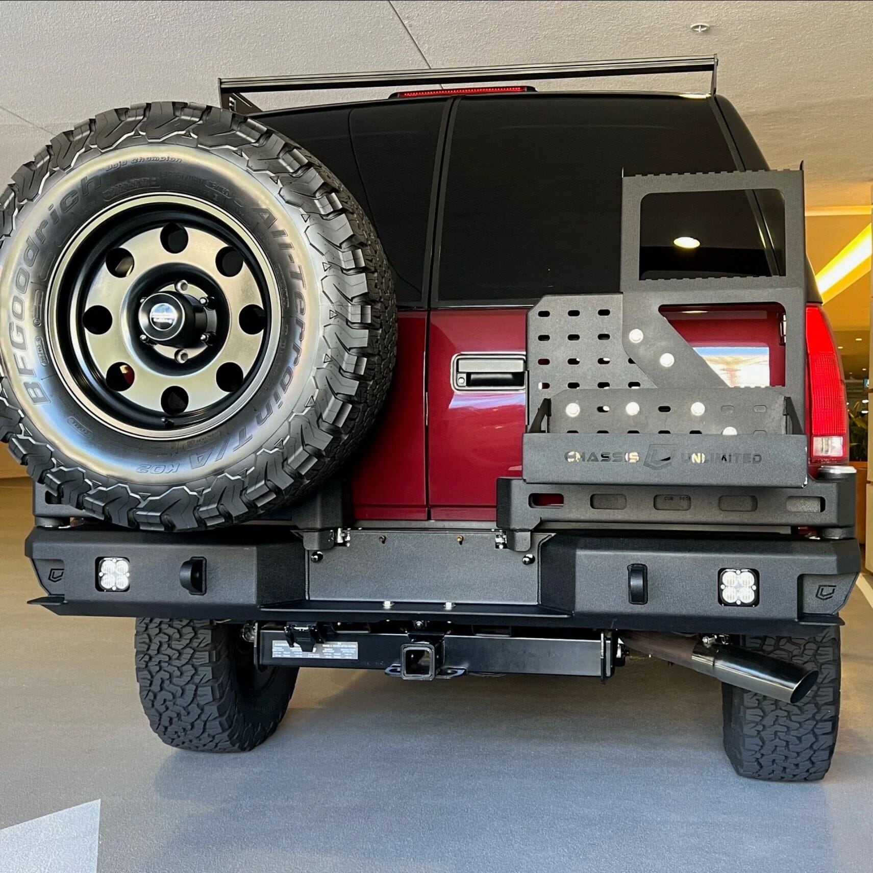 Chassis Unlimited Inc. 1992-1998 CHEVY/GM OCTANE DUAL SWING OUT REAR BUMPER