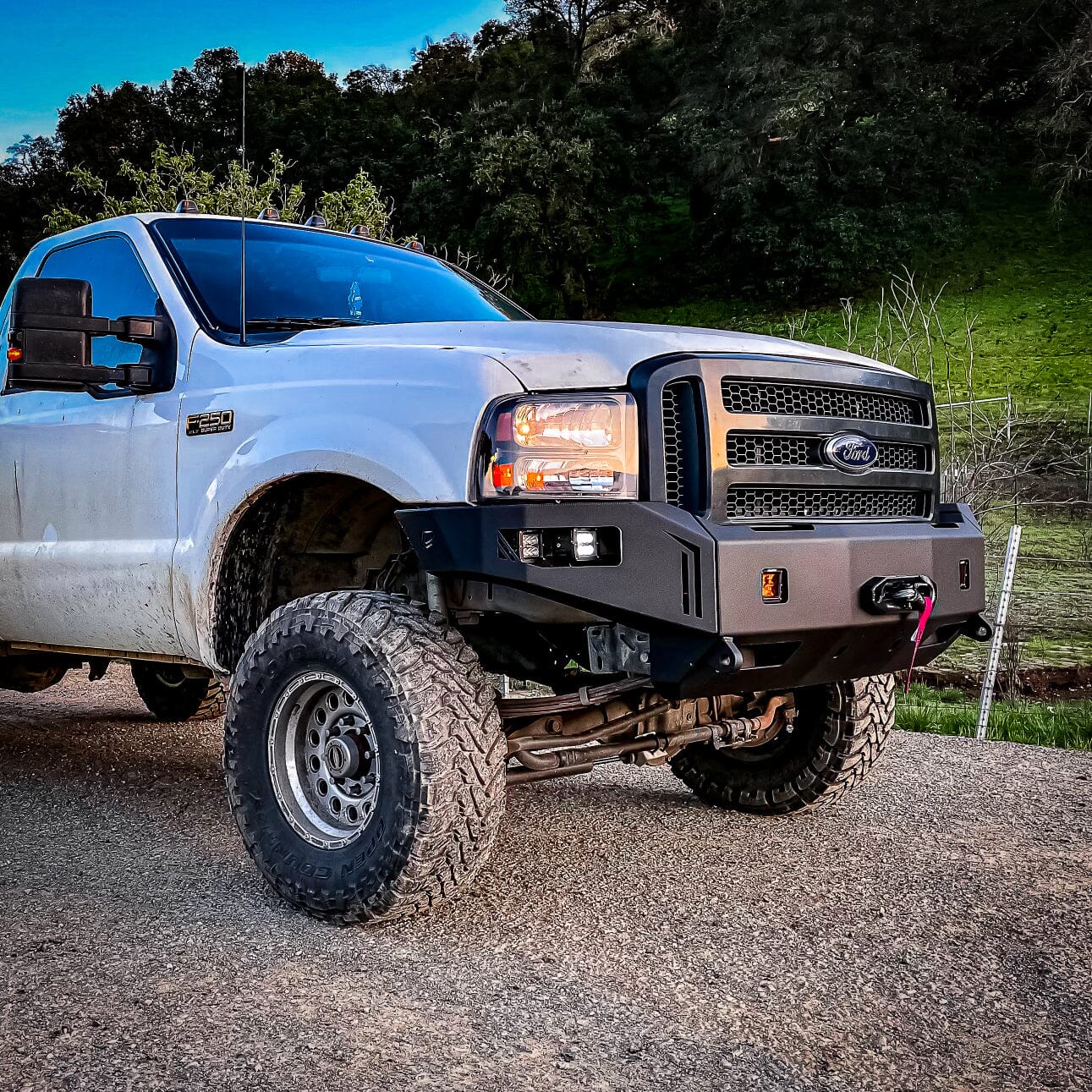 Chassis Unlimited Inc. 1999-2004 FORD SUPERDUTY F250/F350 OCTANE SERIES FRONT WINCH BUMPER