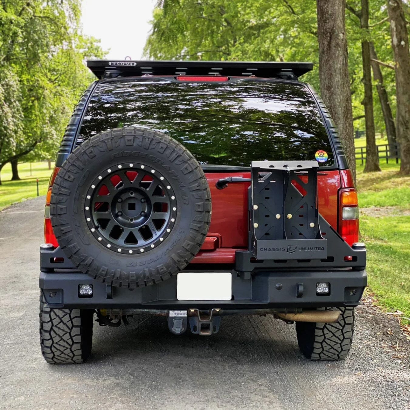 thumbnail interactive-video image 1 of Chrome Rear Step Bumper For 2000-2006 Chevy Suburban 1500, Tahoe, GMC Yukon XL 1 of 2