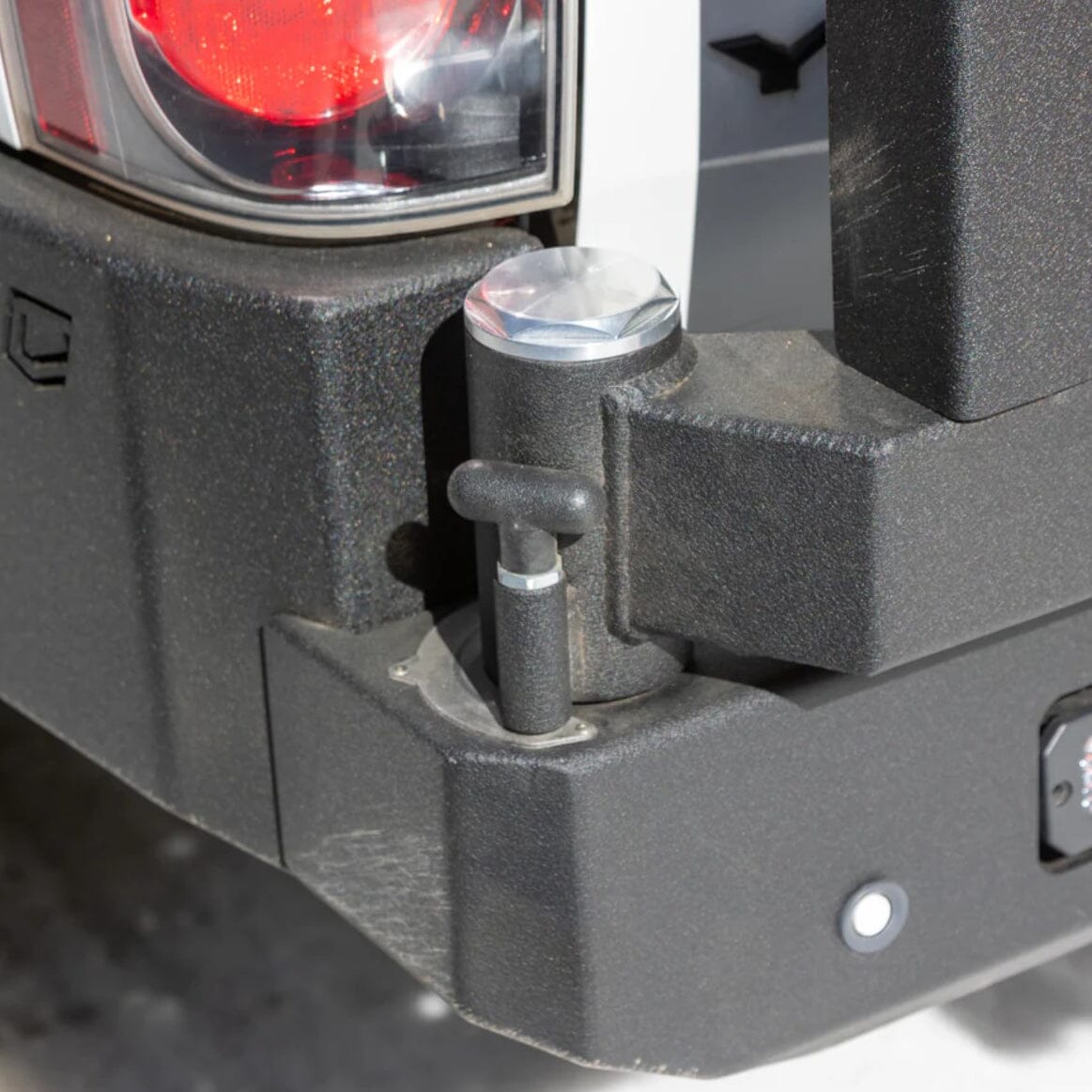 Chassis Unlimited Inc. 2007-2014 CHEVY SUBURBAN & GMC YUKON XL 1500/2500 HIGH CLEARANCE OCTANE DUAL SWING OUT REAR BUMPER