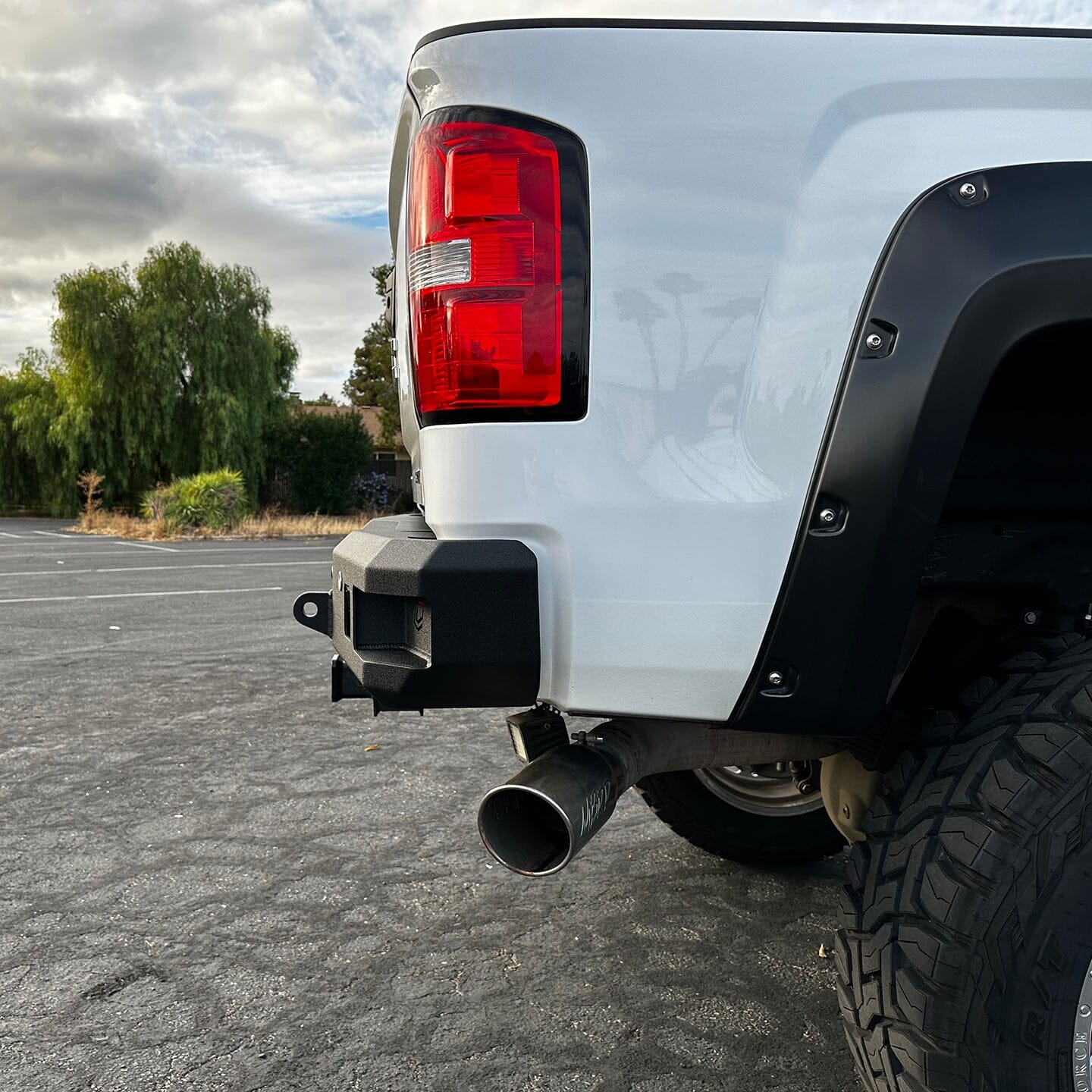 Chassis Unlimited Inc. 2015-2019 GMC/CHEVY 2500/3500 ATTITUDE REAR BUMPER