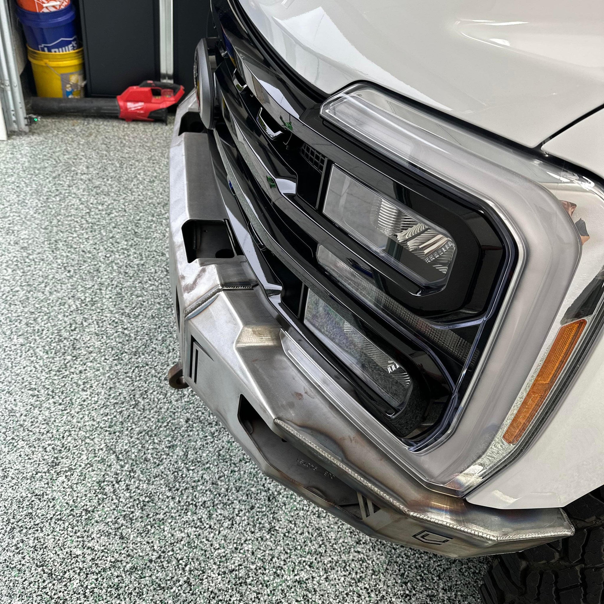 Chassis Unlimited Inc. 2023+ FORD SUPERDUTY F250/F350 OCTANE SERIES FRONT WINCH BUMPER