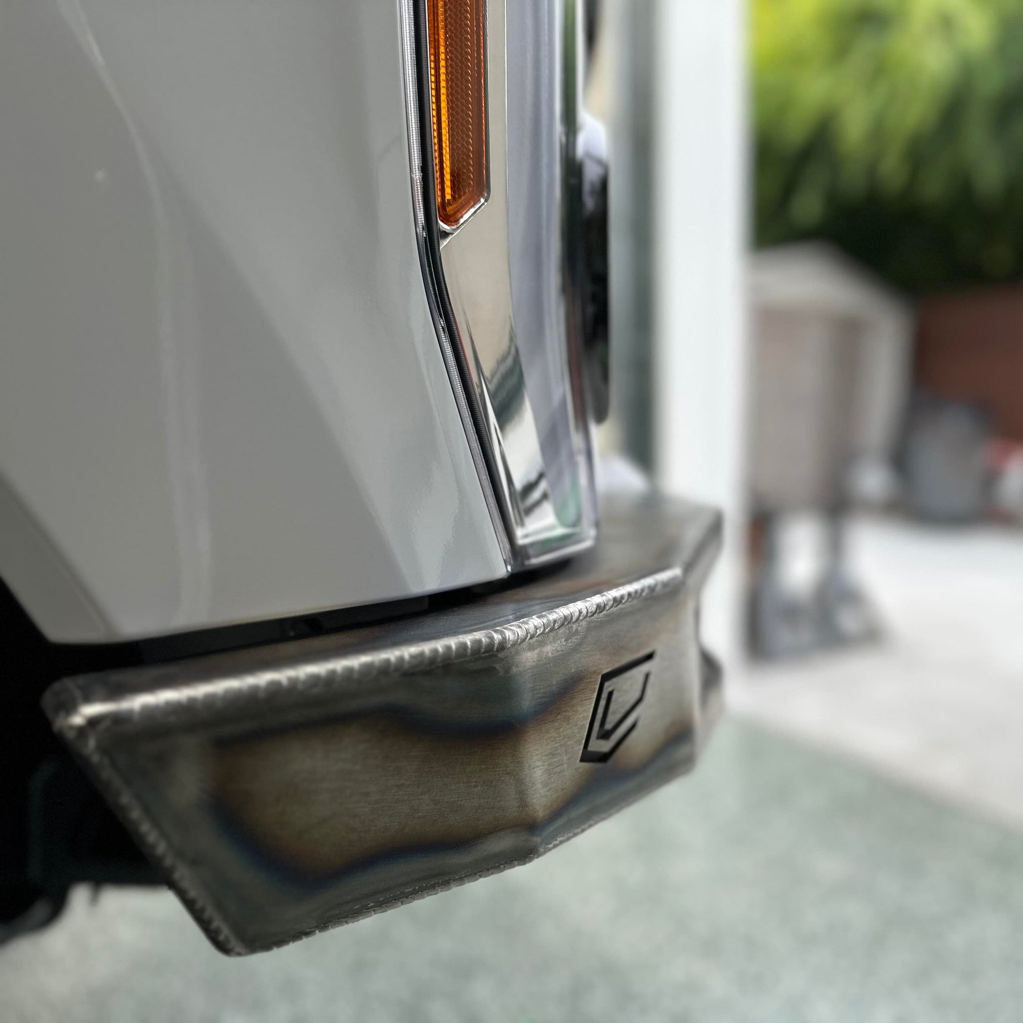 Chassis Unlimited Inc. 2023+ FORD SUPERDUTY F250/F350 OCTANE SERIES FRONT WINCH BUMPER