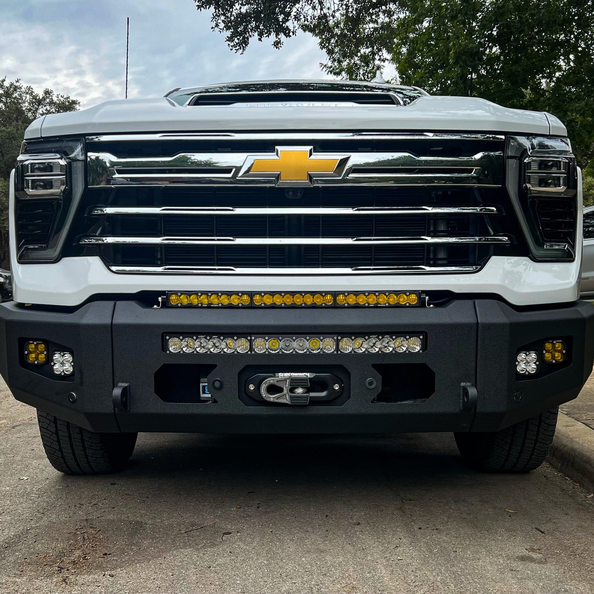 Chassis Unlimited Inc. 2024+ CHEVY SILVERADO 2500/3500 ATTITUDE FRONT WINCH BUMPER