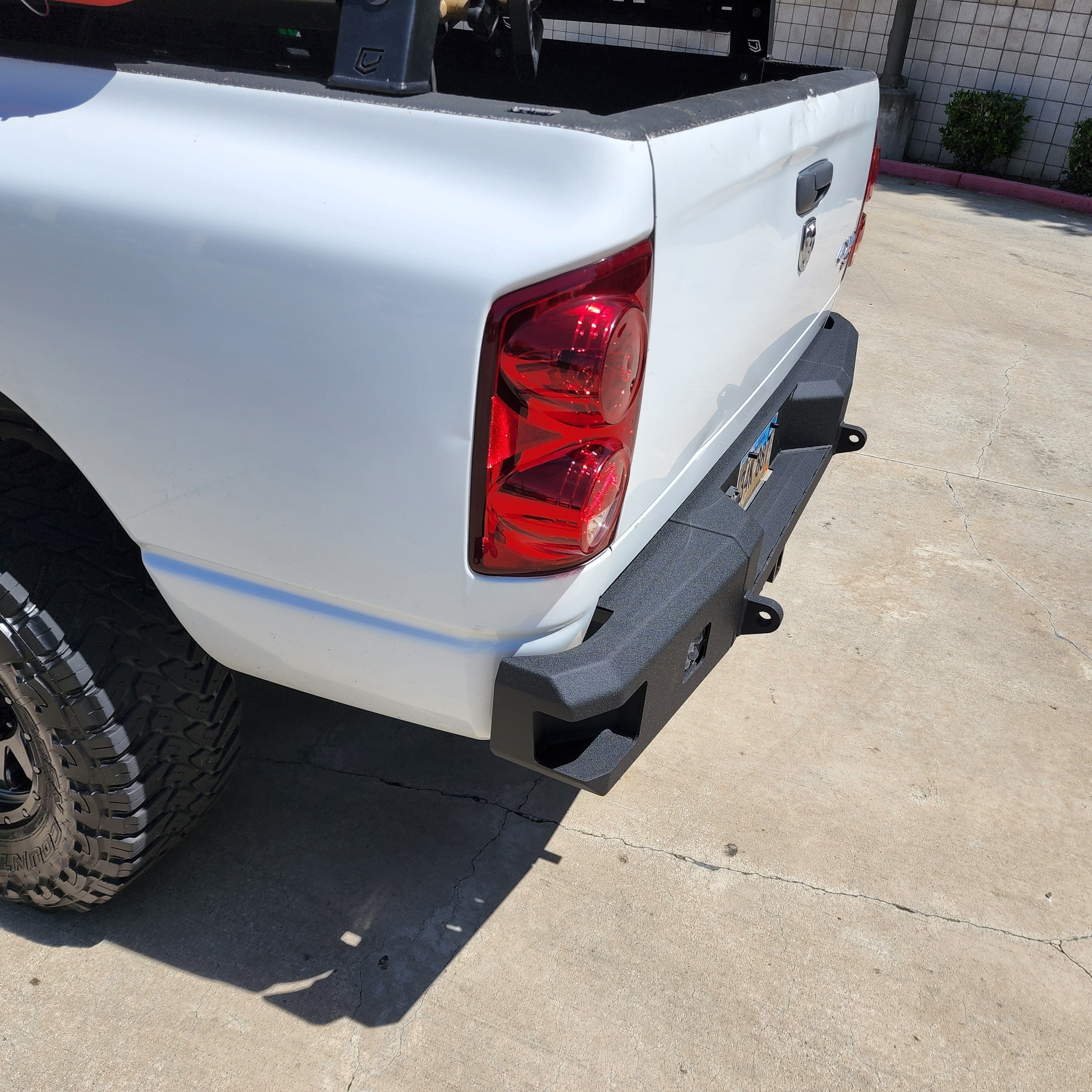 Chassis Unlimited Inc. Motor Vehicle Parts 2003-2009 RAM 1500/2500/3500 ATTITUDE SERIES REAR BUMPER