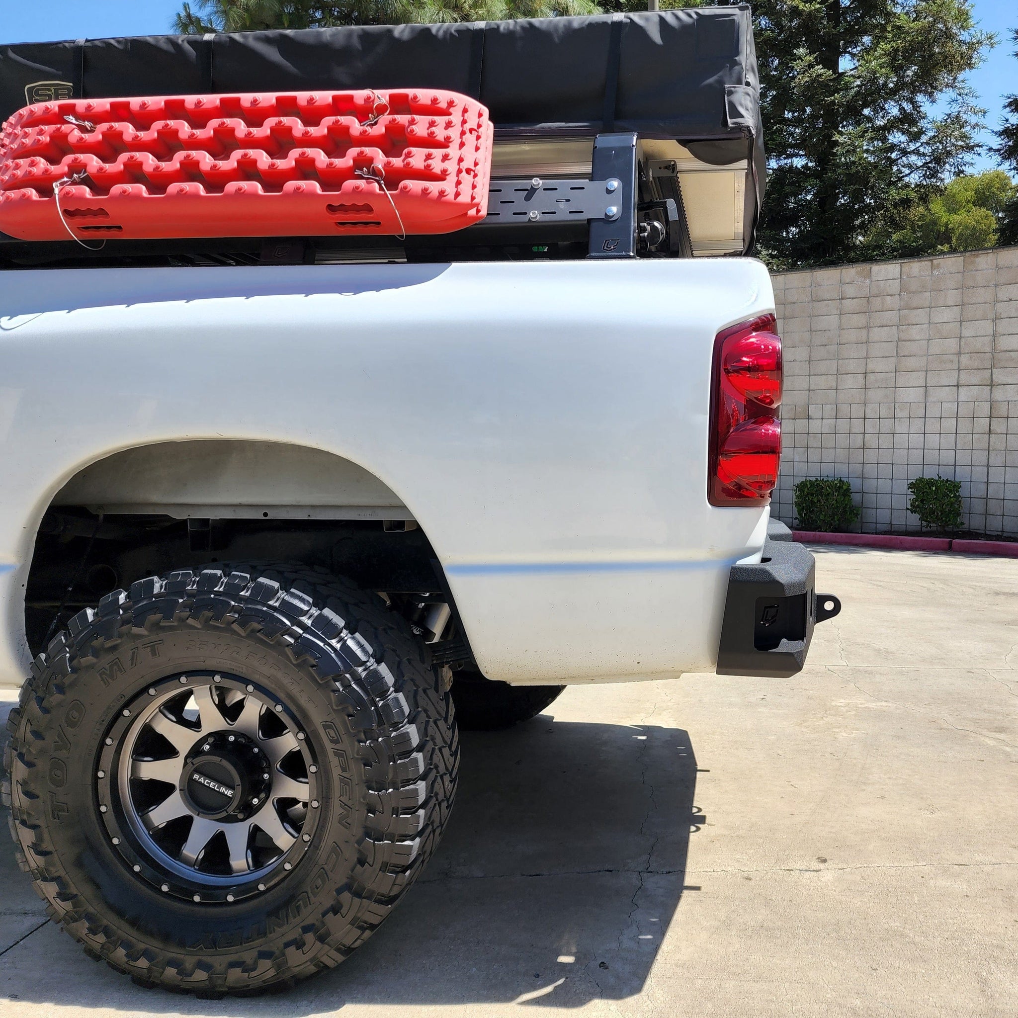 Chassis Unlimited Inc. Motor Vehicle Parts 2003-2009 RAM 1500/2500/3500 ATTITUDE SERIES REAR BUMPER