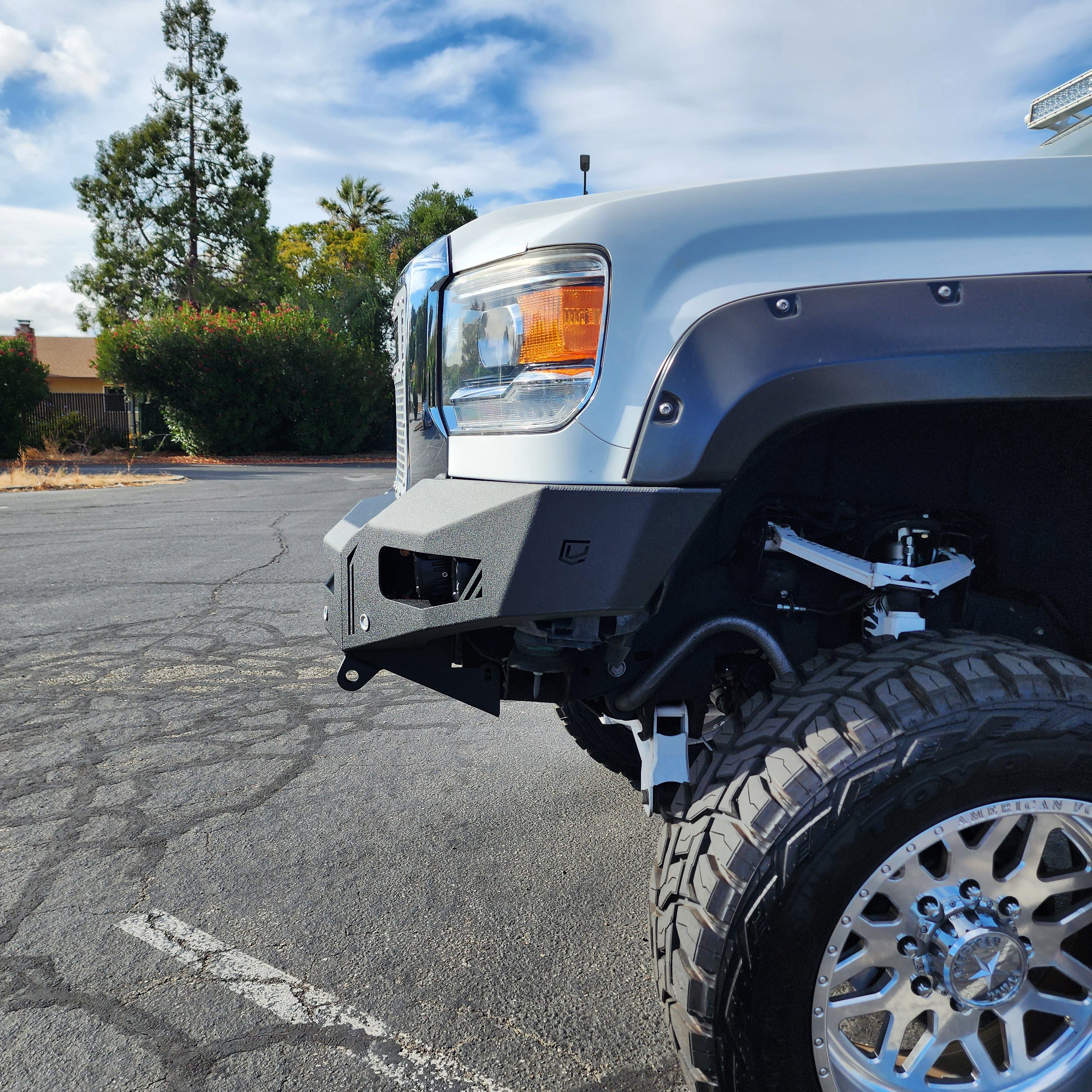 Chassis Unlimited Inc. Motor Vehicle Parts 2015-2019 GMC 2500HD/3500HD OCTANE SERIES FRONT BUMPER