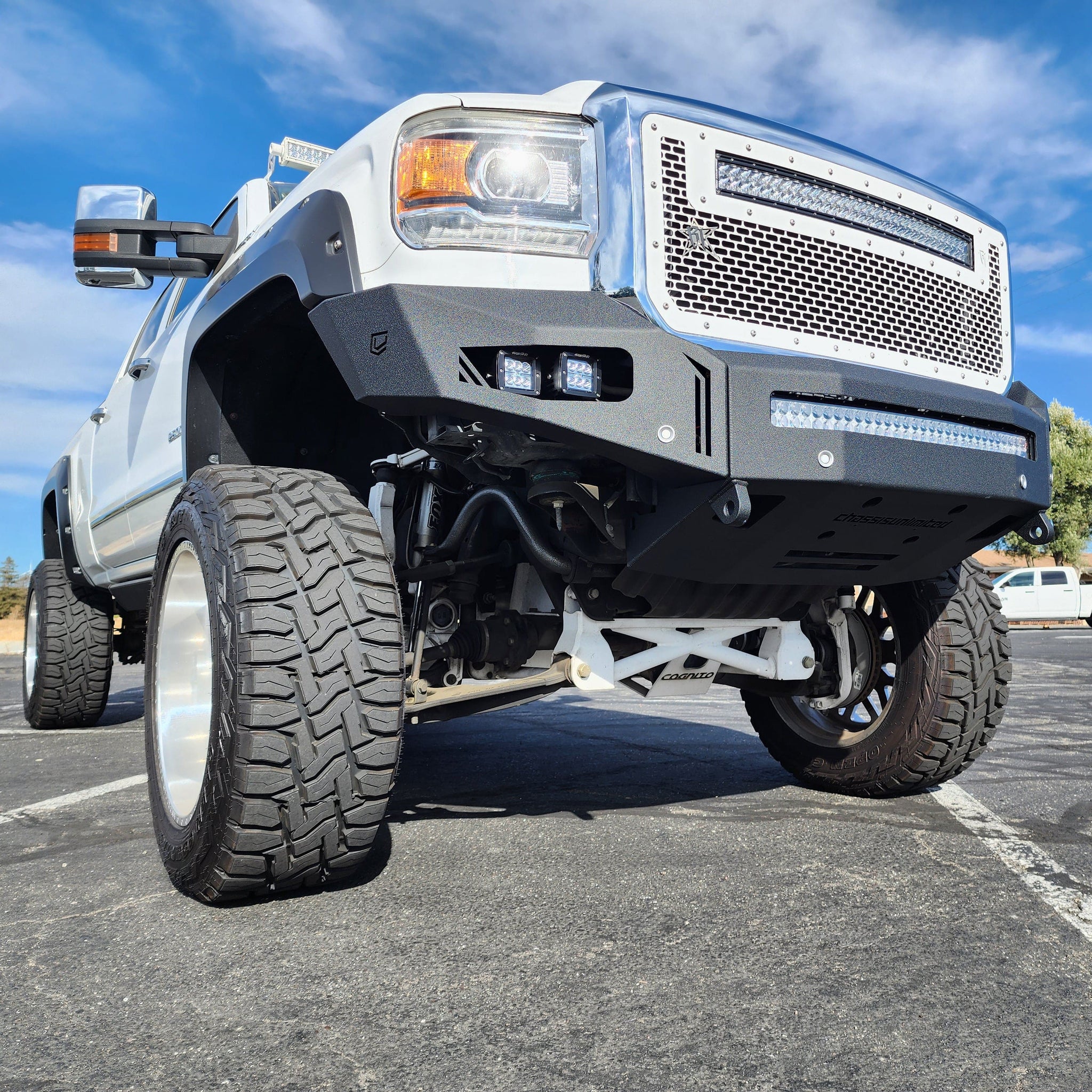 Chassis Unlimited Inc. Motor Vehicle Parts 2015-2019 GMC 2500HD/3500HD OCTANE SERIES FRONT BUMPER