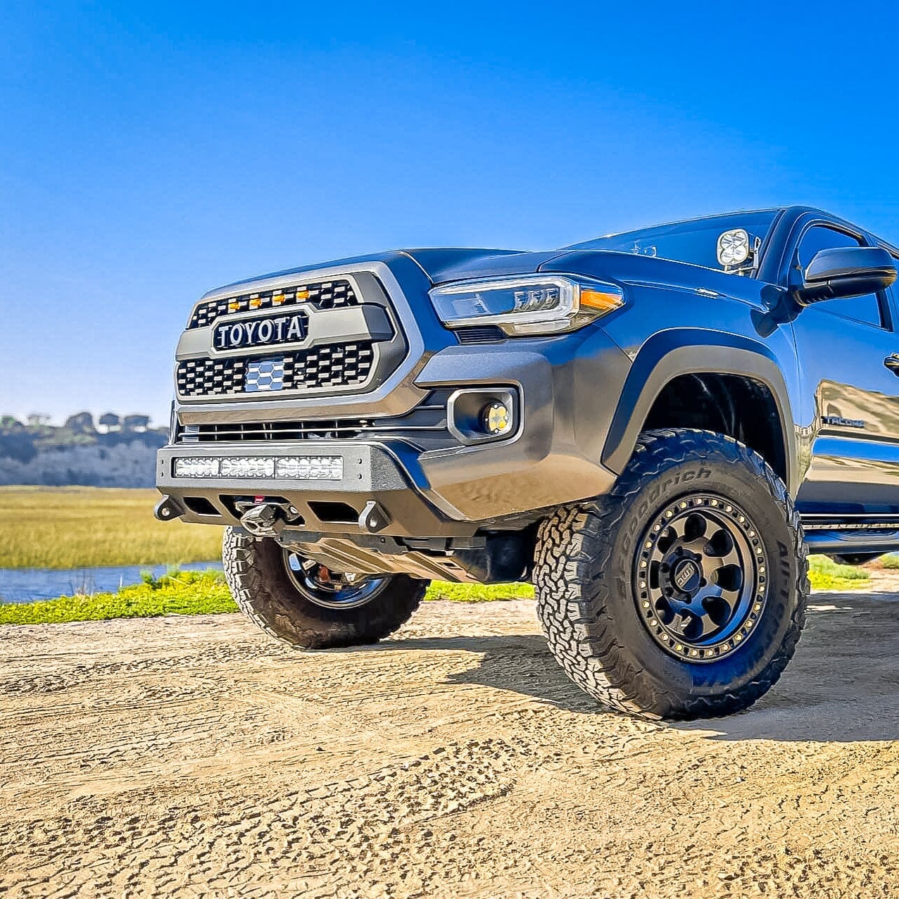 Chassis Unlimited Inc. Motor Vehicle Parts 2016-2023 TOYOTA TACOMA PROLITE FRONT WINCH BUMPER