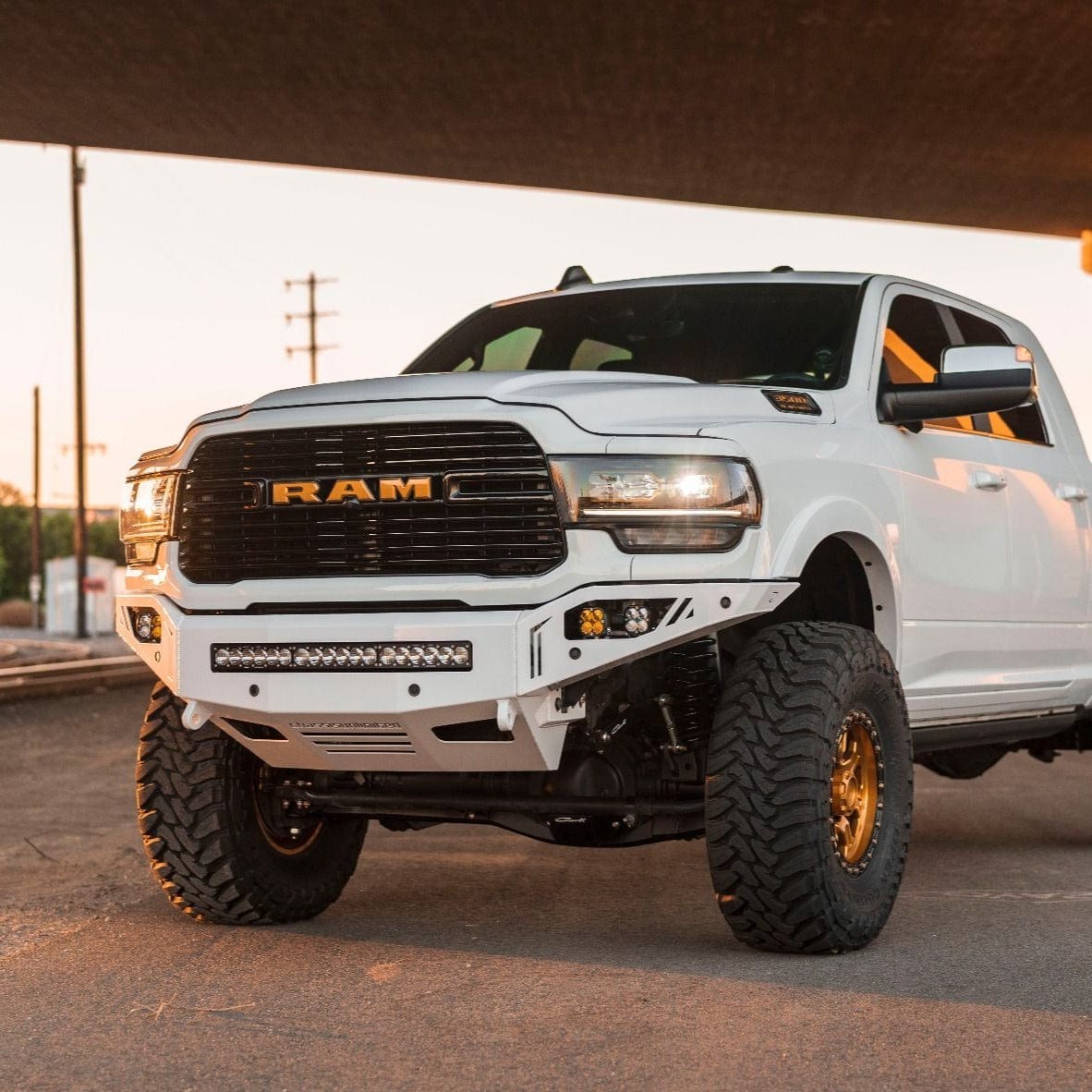 Chassis Unlimited Inc. Motor Vehicle Parts 2019-2024 RAM 2500/3500 OCTANE SERIES FRONT BUMPER