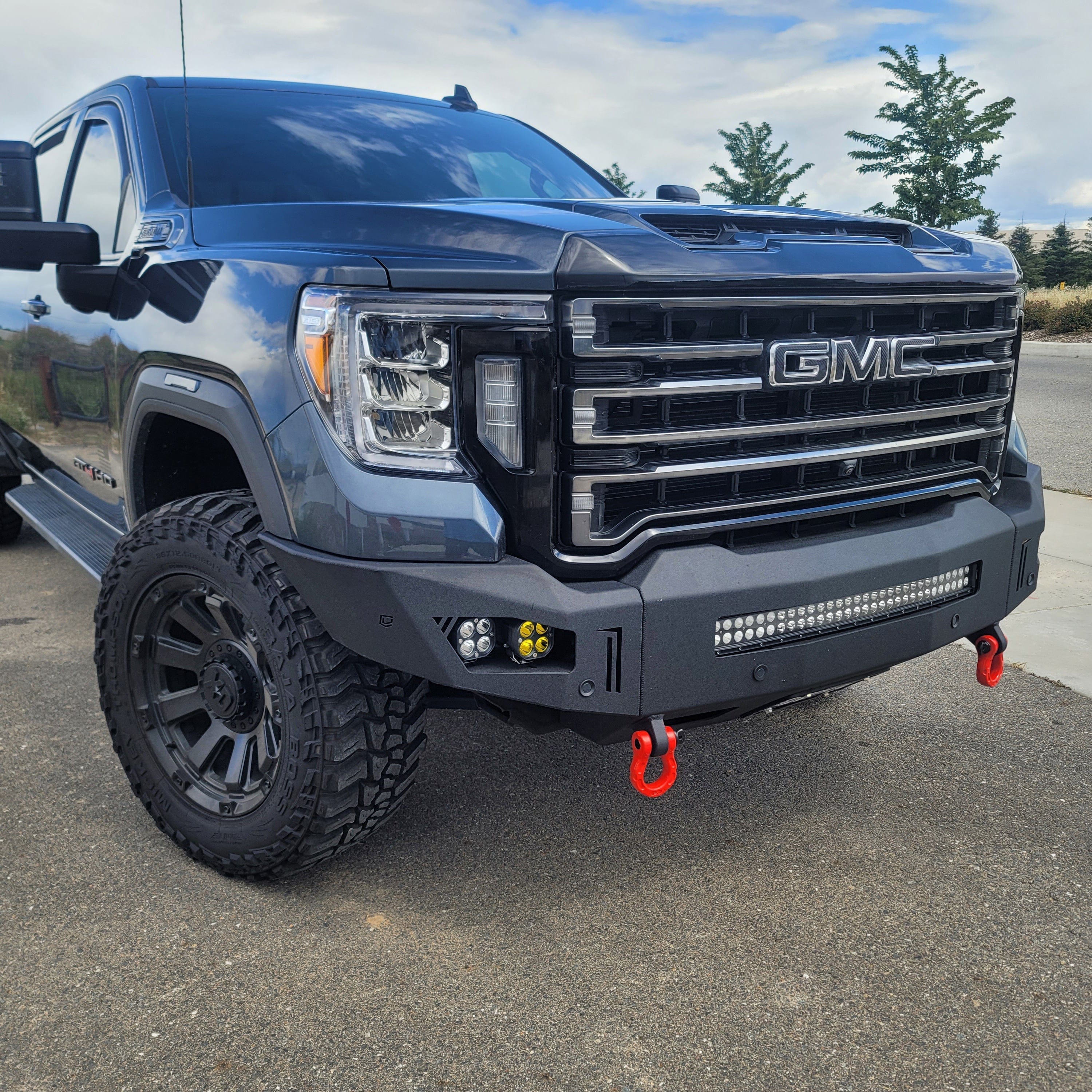 Chassis Unlimited Inc. Motor Vehicle Parts 2020-2023 GMC SIERRA 2500/3500 OCTANE FRONT BUMPER
