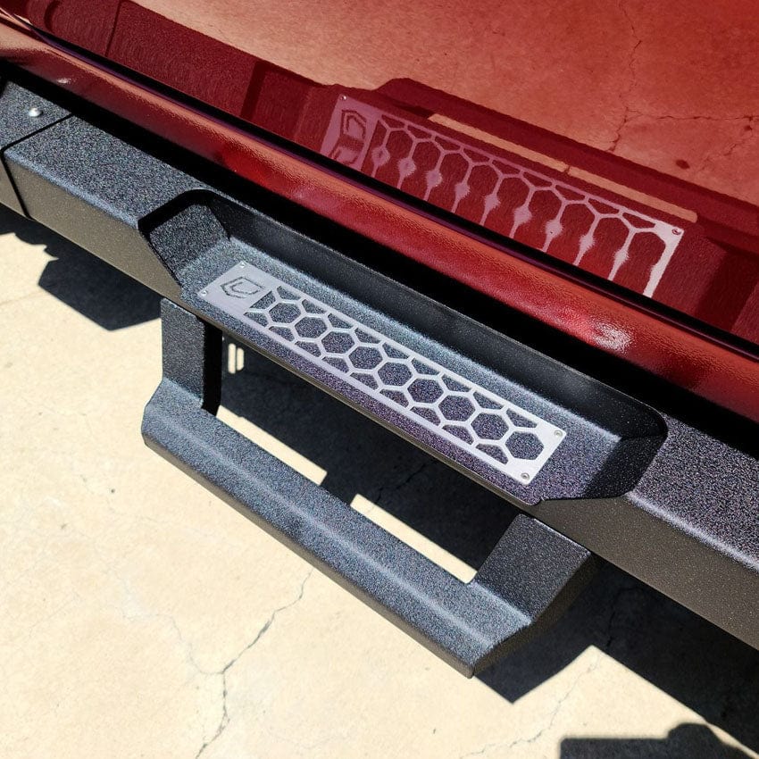 Chassis Unlimited Inc. Motor Vehicle Parts ATTITUDE MODULAR SIDE STEPS - BLACK - 2020-2024 CHEVY/GMC CREW CAB