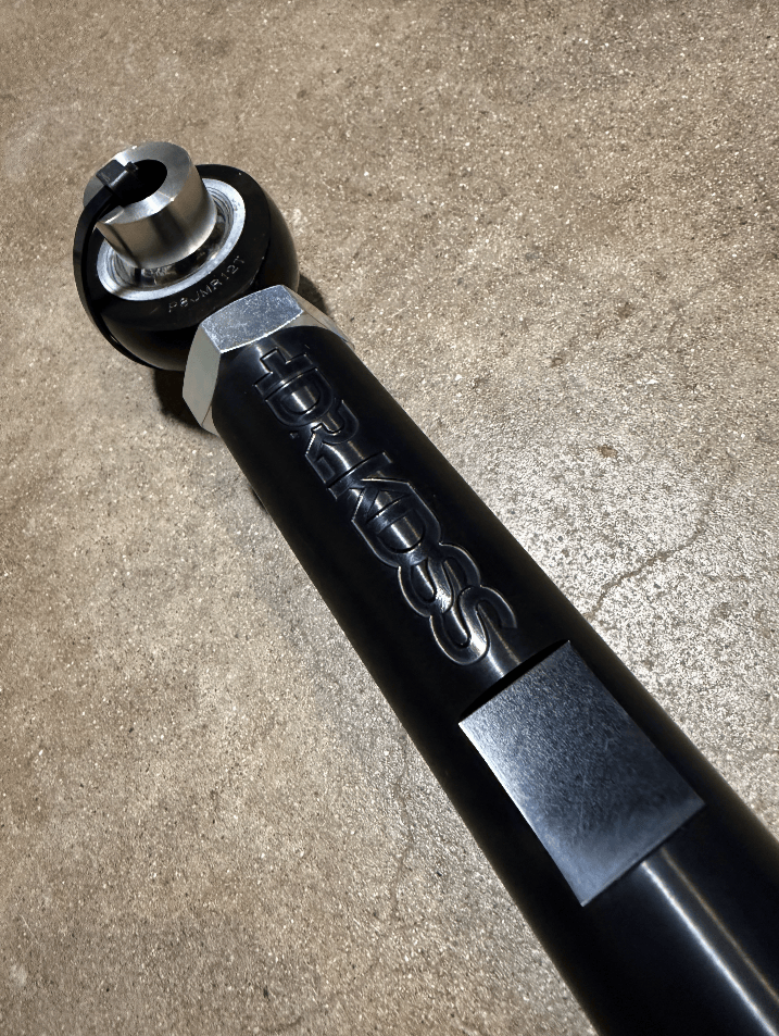 Dr KDSS Panhard/Track Bars and Correction Kits G4/G5 4Runner • GX460/470 • FJ • Prado 150 / Black ( blemish , cosmetic , small scratch can’t see it once installed) Dr. KDSS Track Bar