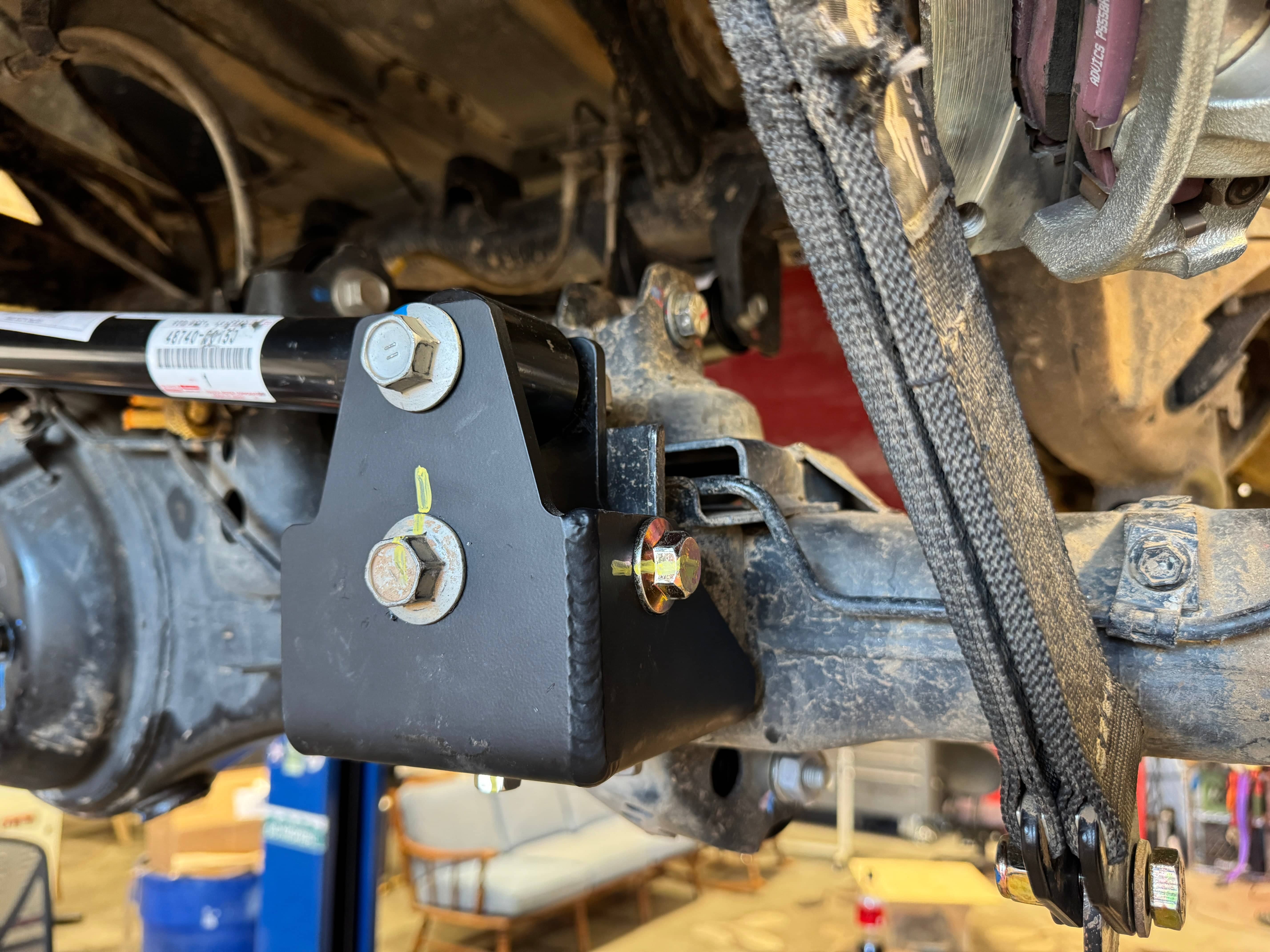 Dr KDSS Panhard/Track Bars and Correction Kits Matte Black (Shorty) B.O.T.C.K - Bolt On TrackBar Correction kit Land Cruiser 200 series/ LX 570