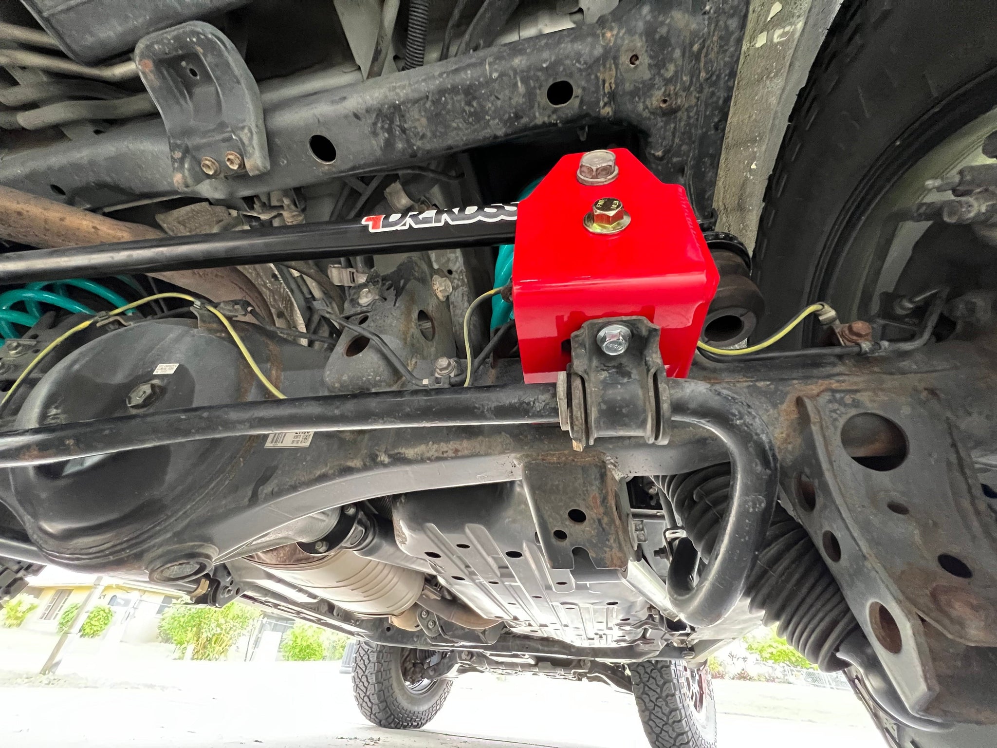 Dr KDSS Suspension B.O.T.C.K - Bolt On TrackBar Correction Kit | 08-21 Land Cruiser 200 Series/LX570