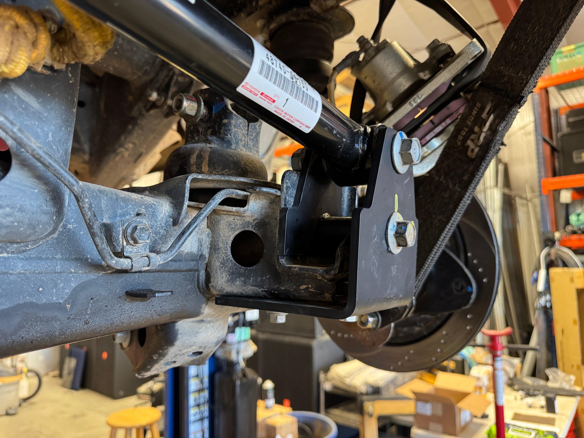 Dr KDSS Suspension B.O.T.C.K - Bolt On TrackBar Correction Kit | 08-21 Land Cruiser 200 Series/LX570