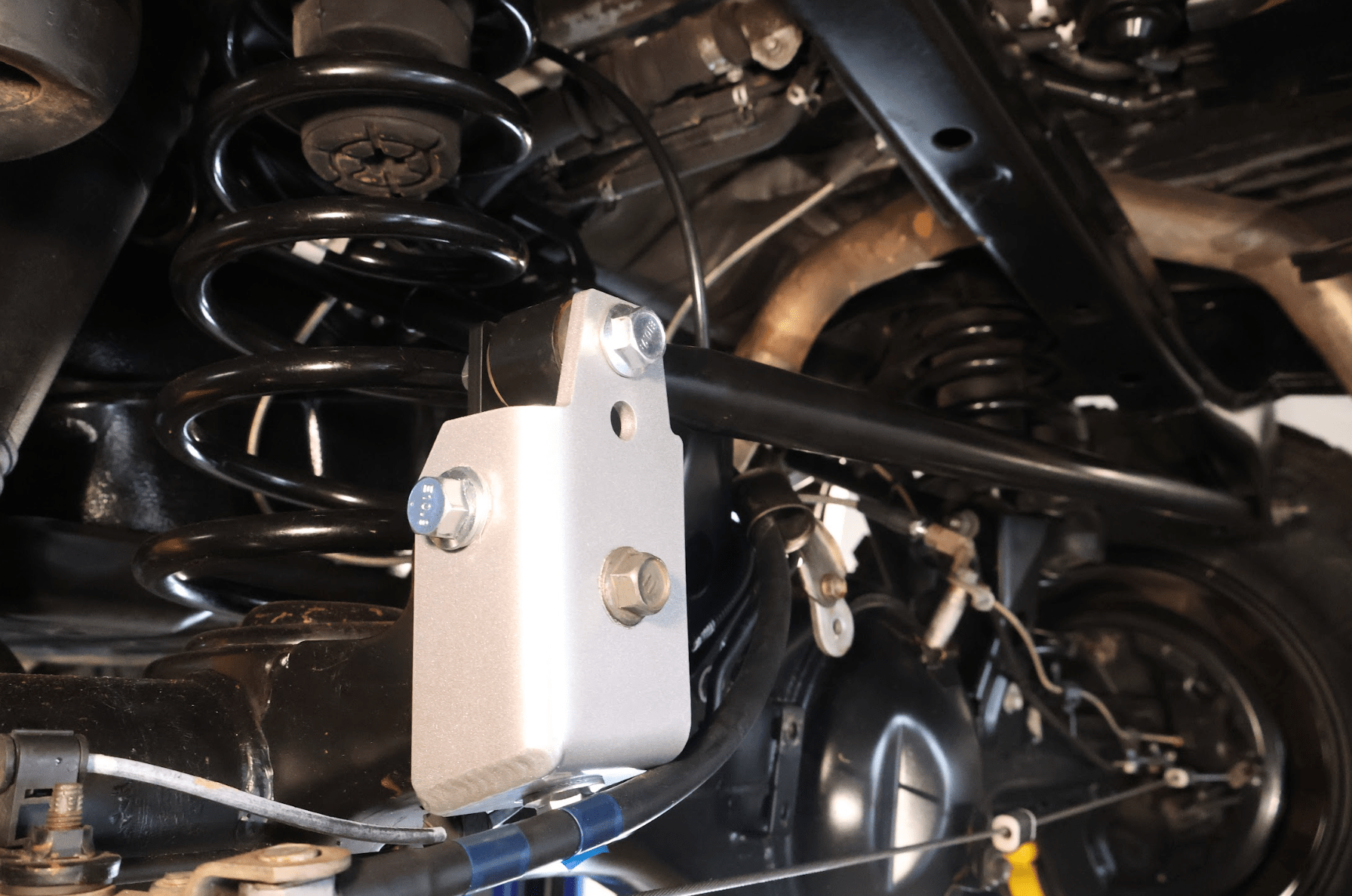 Dr KDSS Suspension B.O.T.C.K- Bolt On TrackBar Correction Kit - 96-02 3rd Gen 4Runner