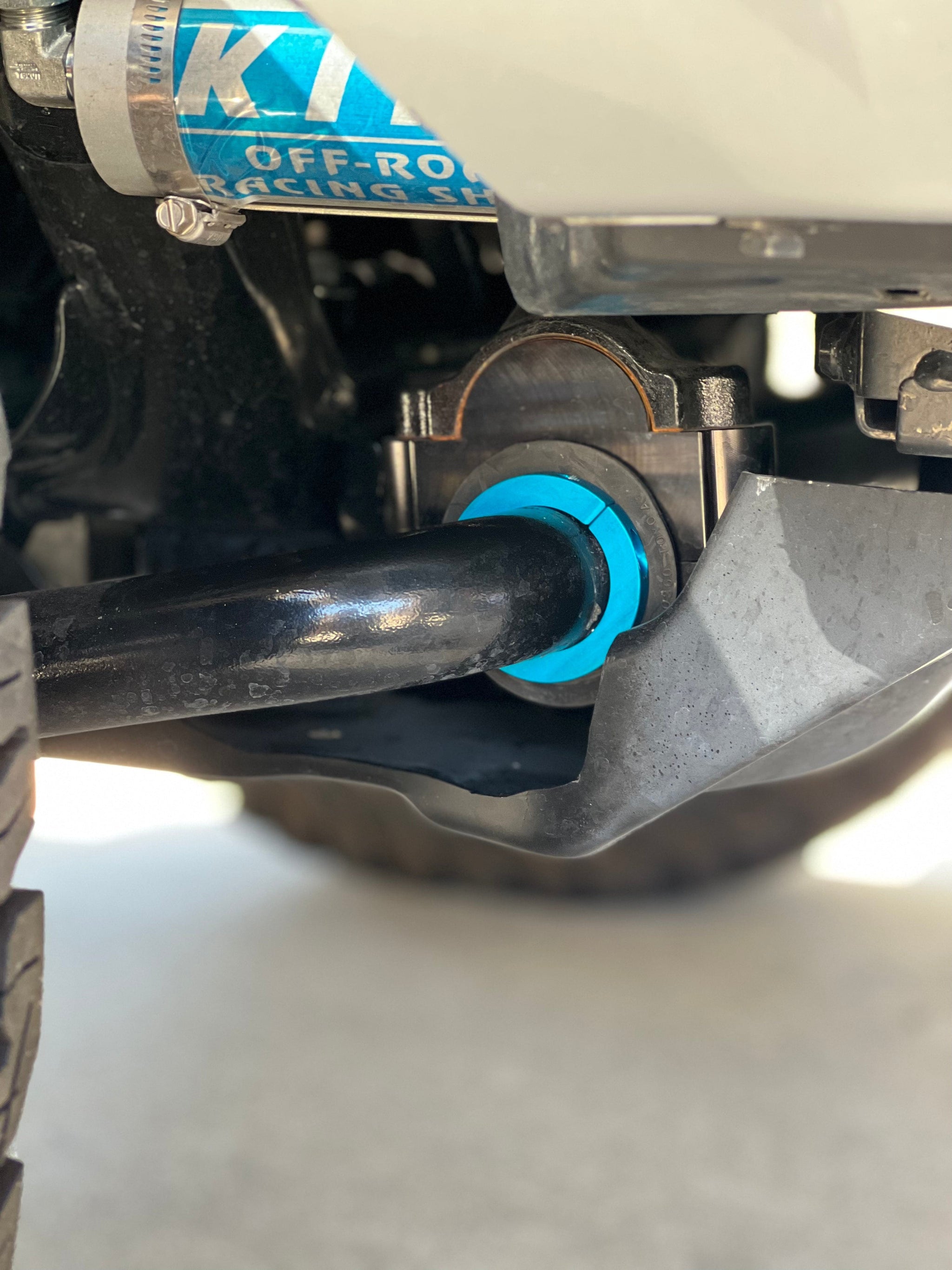 Dr KDSS Suspension KDSS Front Sway Bar Billet Clamps - 2010-2024 4Runner + 03-23 GX470/460