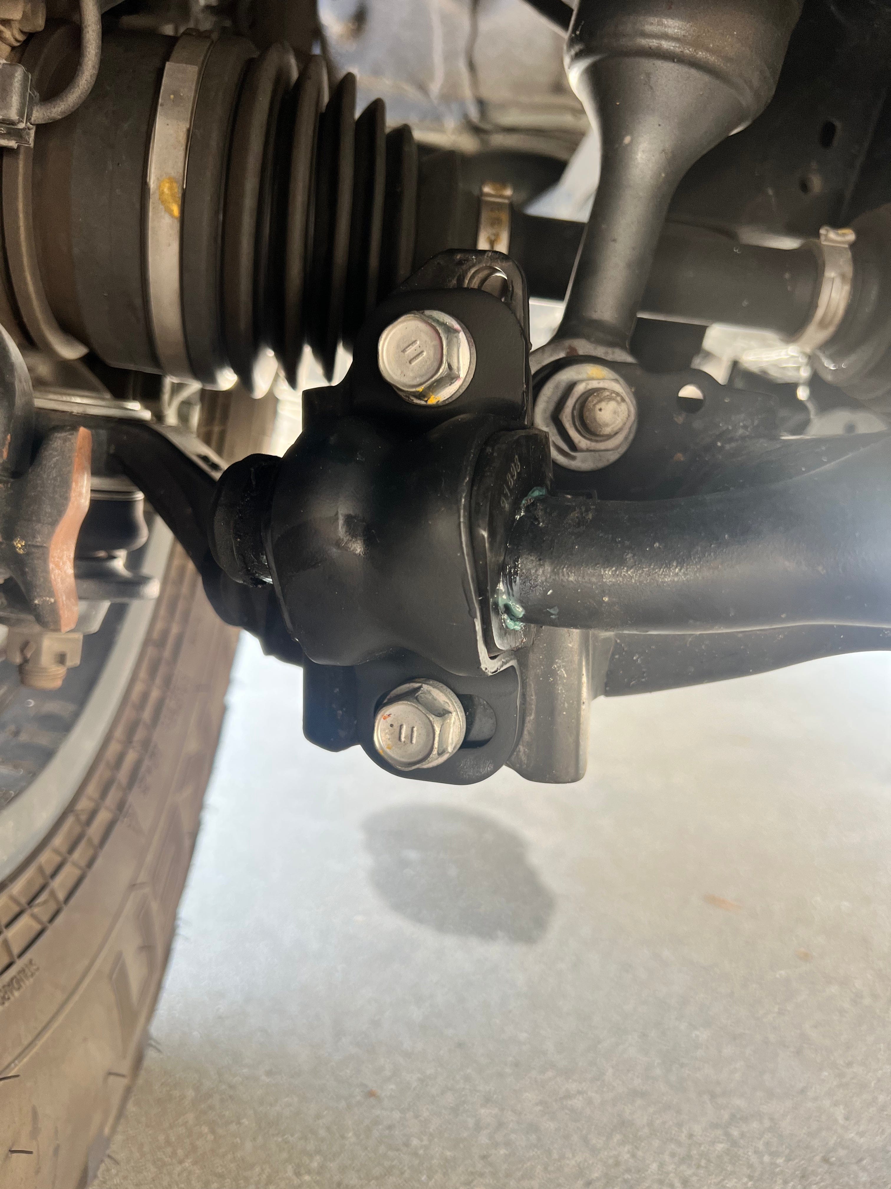 Dr KDSS Sway Bars + End Links Kdss bushing bracket