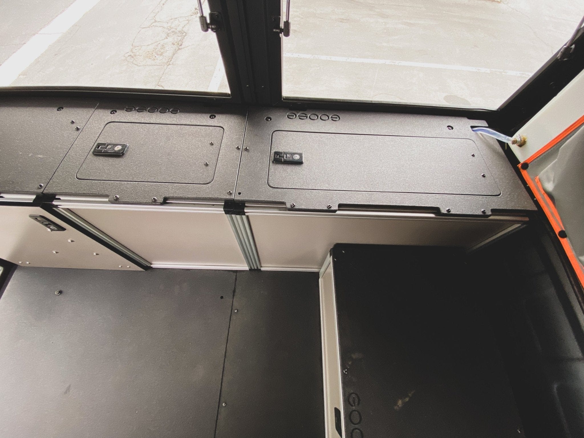 Goose Gear Camper Alu-Cab Alu-Cabin Canopy Camper - Toyota Tundra 2007-2021 2nd and 2.5 Gen. - Front Utility Module - 6'5