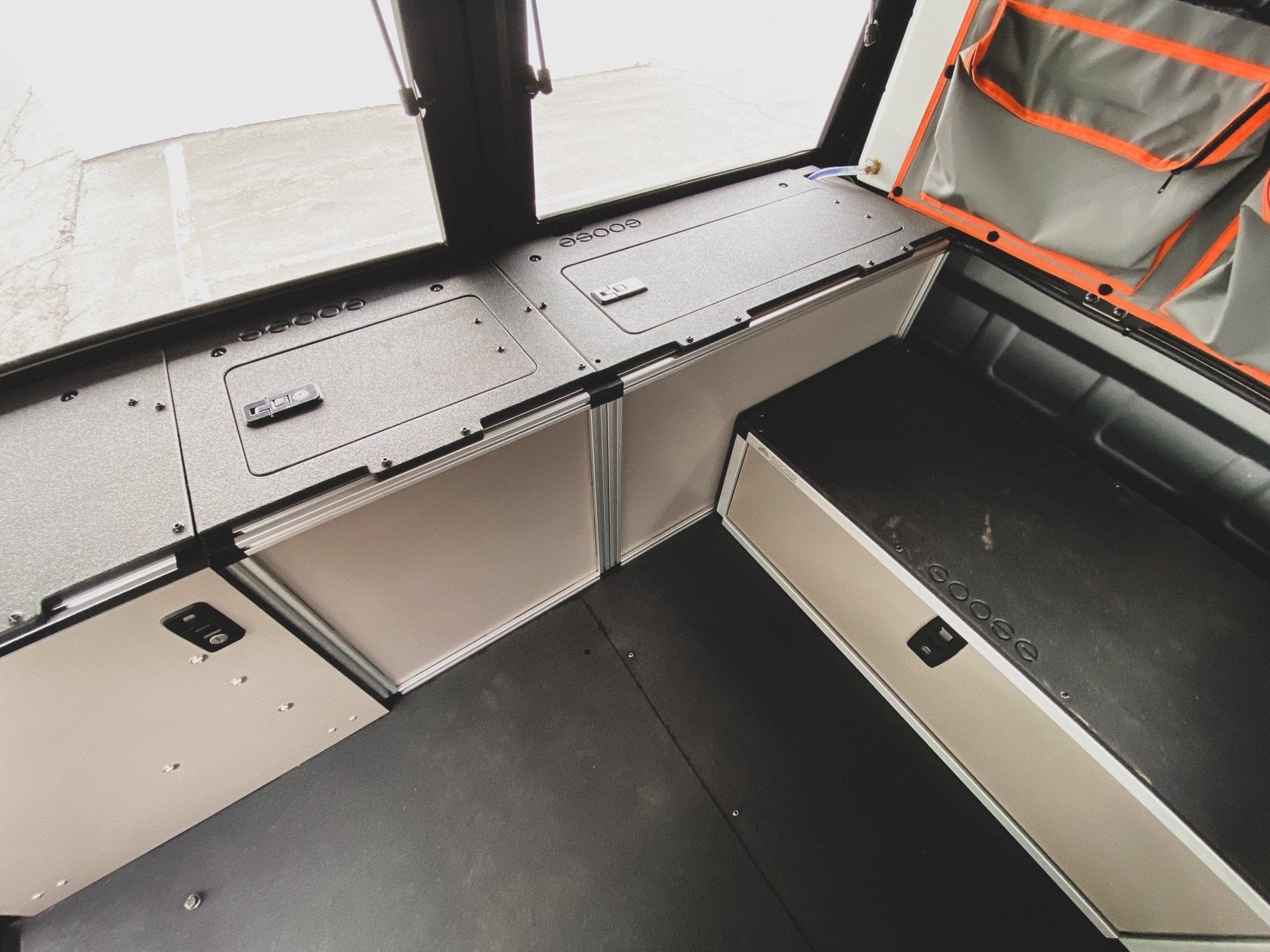 Goose Gear Camper Alu-Cab Alu-Cabin Canopy Camper - Toyota Tundra 2022-Present 3rd Gen. - Middle Utility Module - 6'5