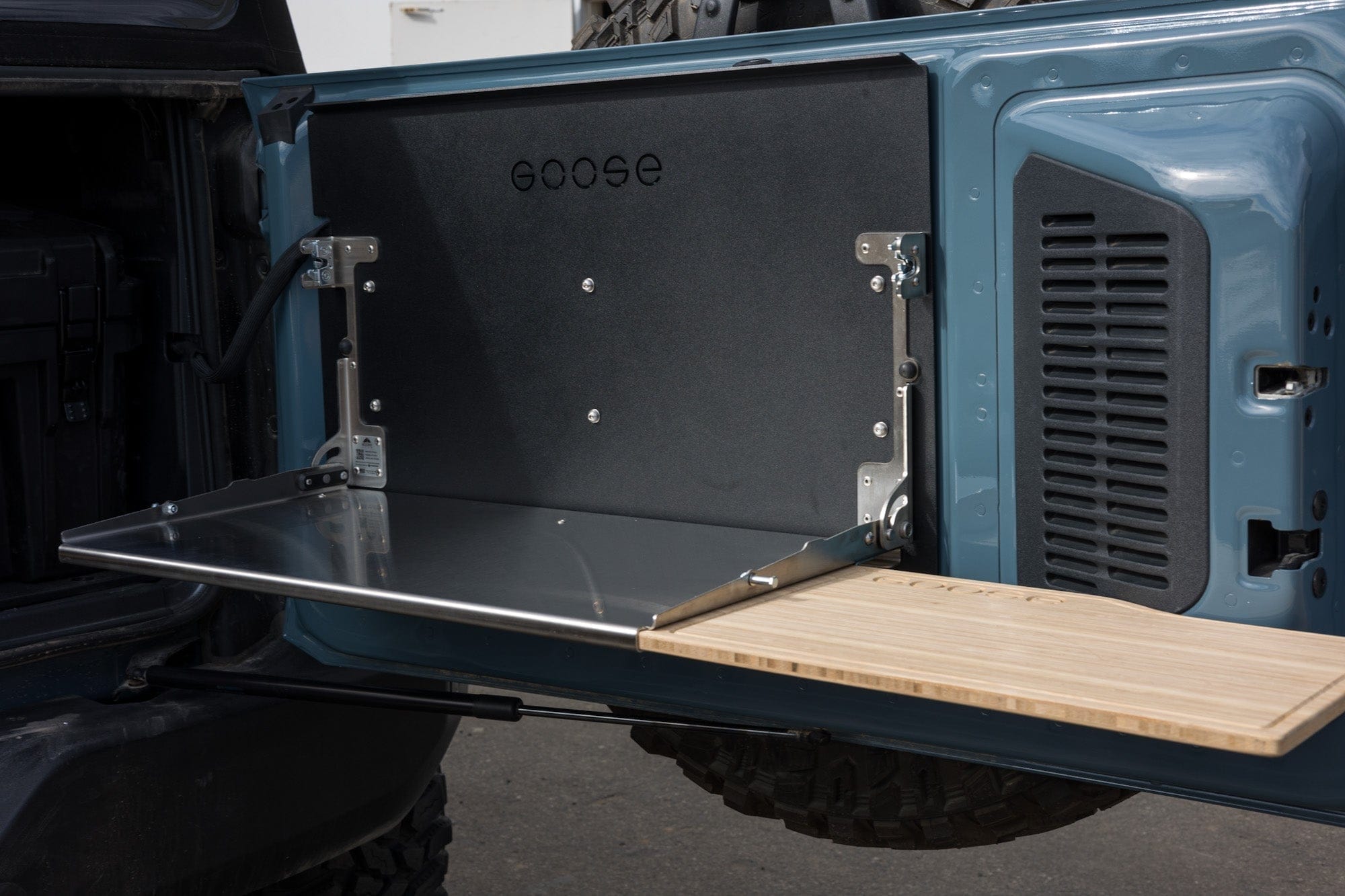 Goose Gear Goose Gear Accessories Include Shipping Ford Bronco 2021-Present 6th Gen. - Tailgate Table