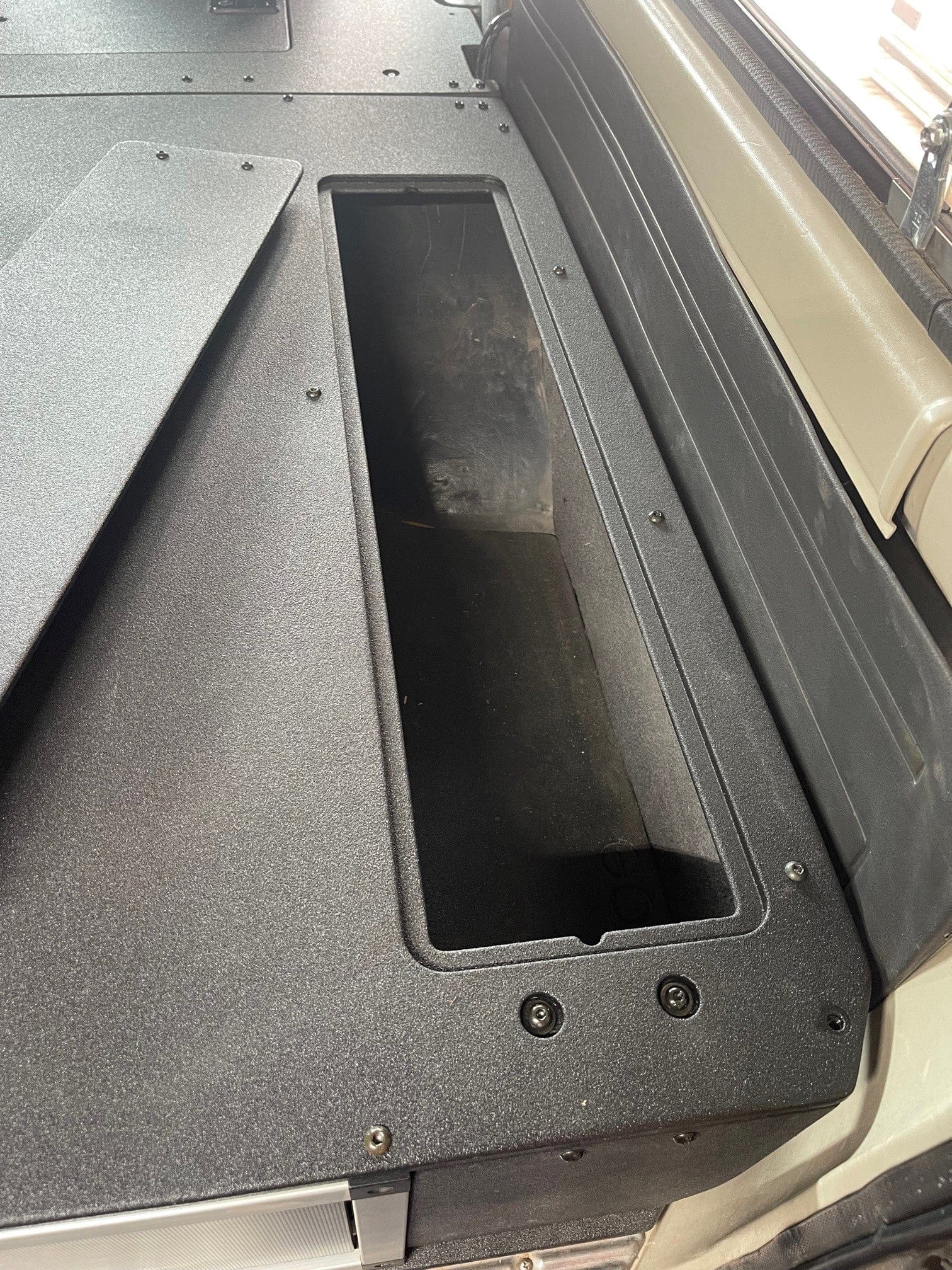 Goose Gear Interior Storage Toyota Land Cruiser 1980-1990 60 Series - Single Drawer Module with Fitted Top Plate - 22-3/16