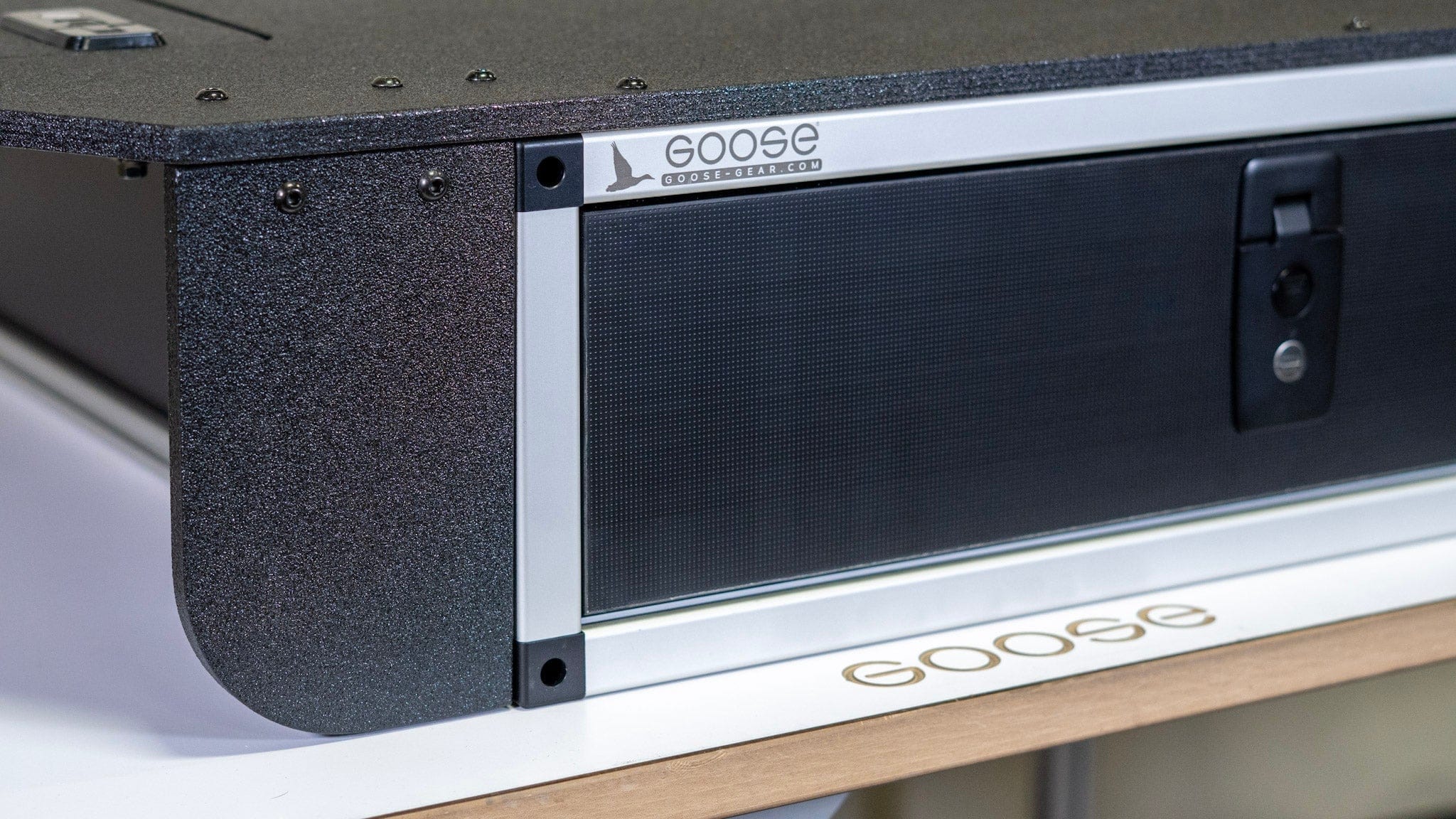 Goose Gear Interior Storage Toyota Land Cruiser 1998-2007 100 Series - Side x Side Drawer Module with Fitted Top Plate