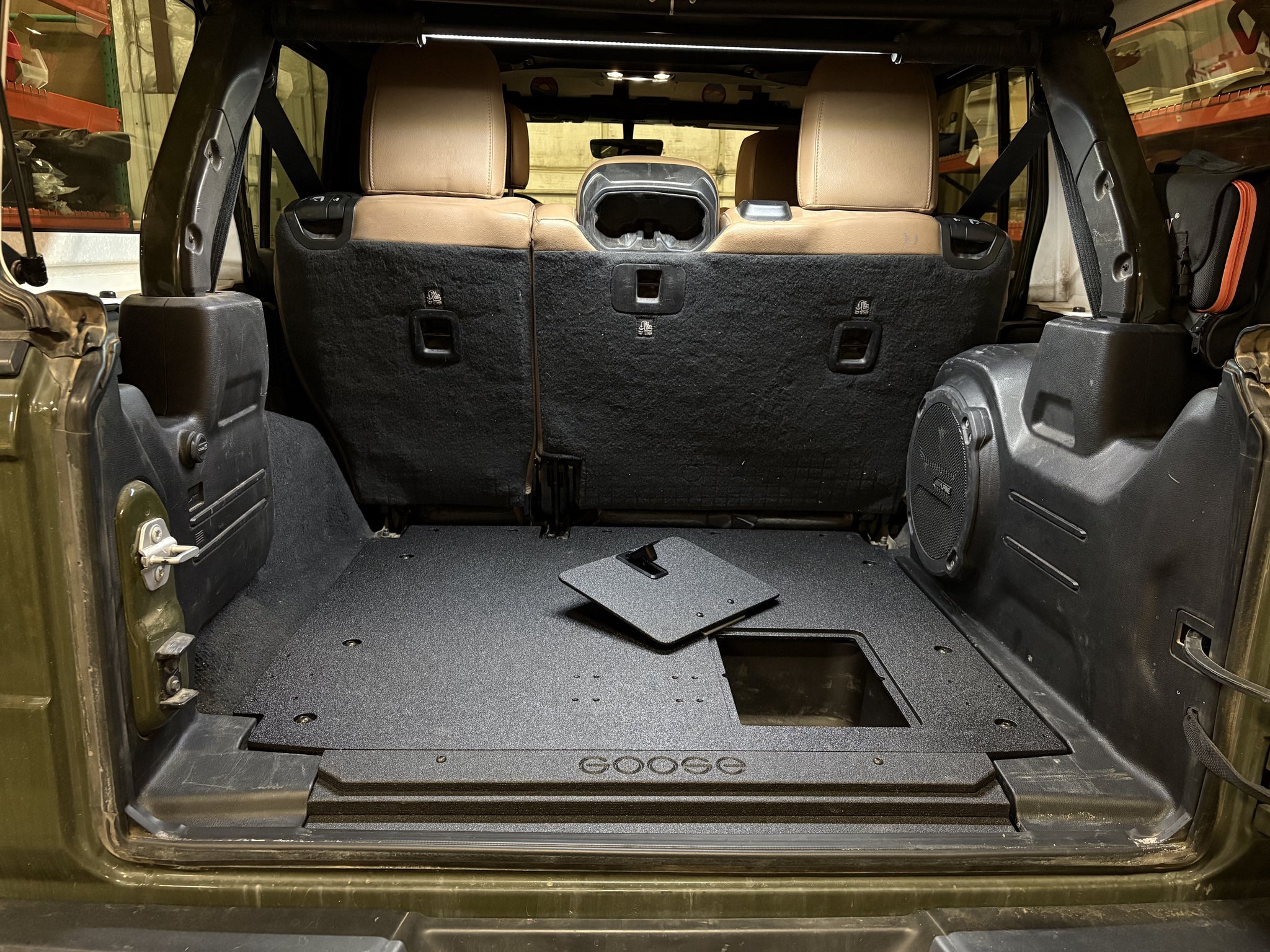 Goose Gear Plate Systems Jeep Wrangler 2018-Present JLU 4 Door - Rear Plate System