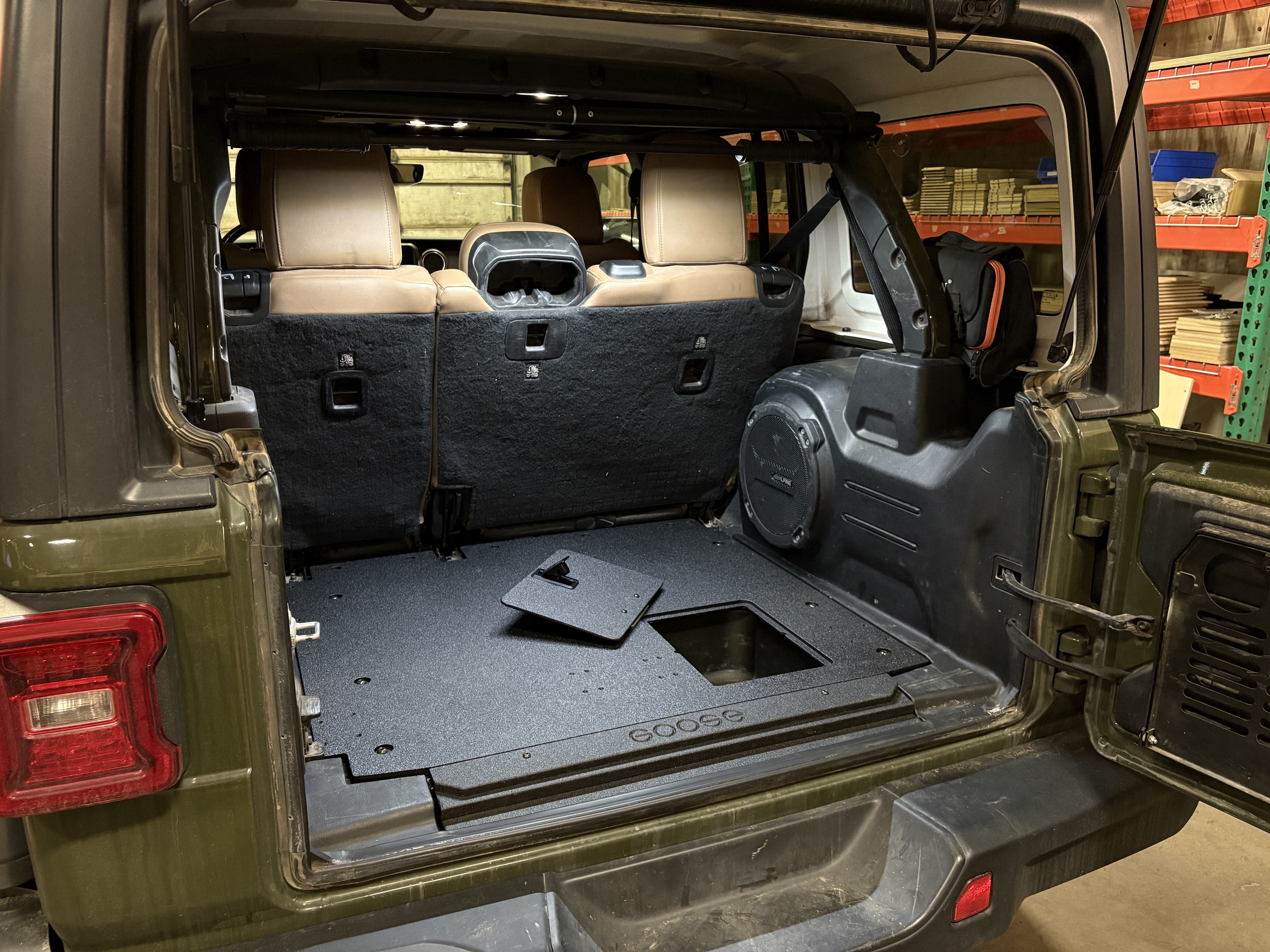 Goose Gear Plate Systems Jeep Wrangler 2018-Present JLU 4 Door - Rear Plate System