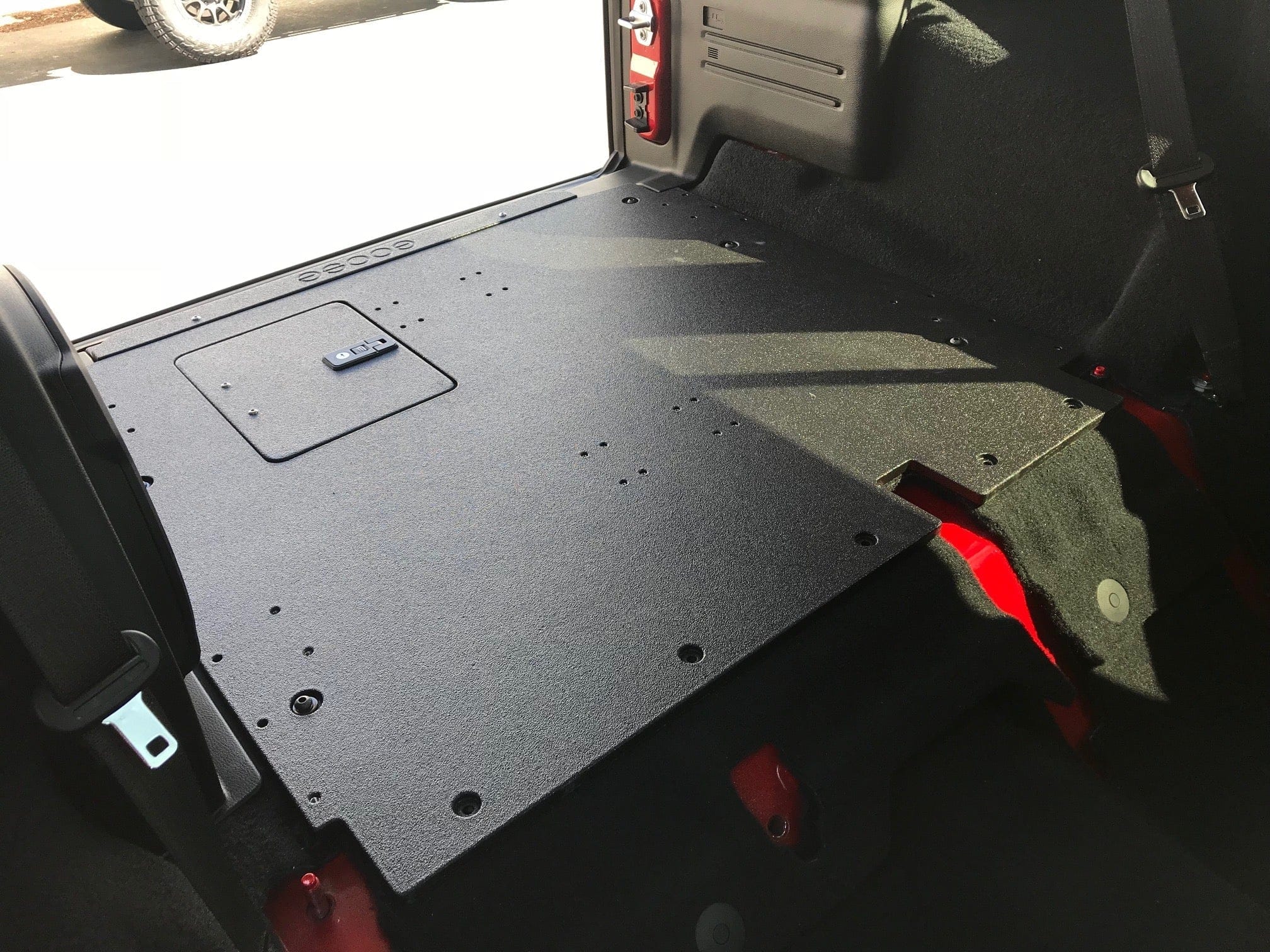 Goose Gear Plate Systems With Factory Subwoofer / Passenger Side Access Door / Include Shipping Jeep Wrangler 2021-present 392 4 Door - Rear Plate System
