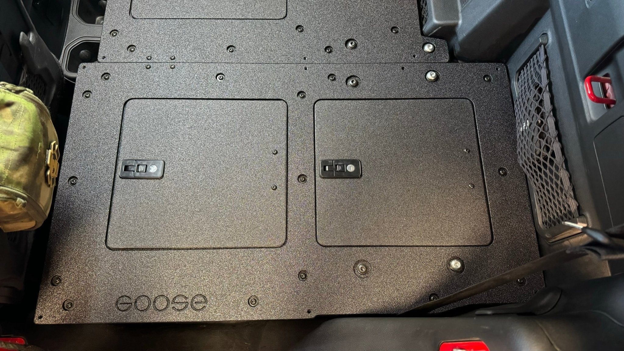 Goose Gear Seat Delete Plate System Drivers LH 40% High Extended Jeep Gladiator 2019-Present JT 4 Door - Second Row Seat Delete Plate System - High Platform