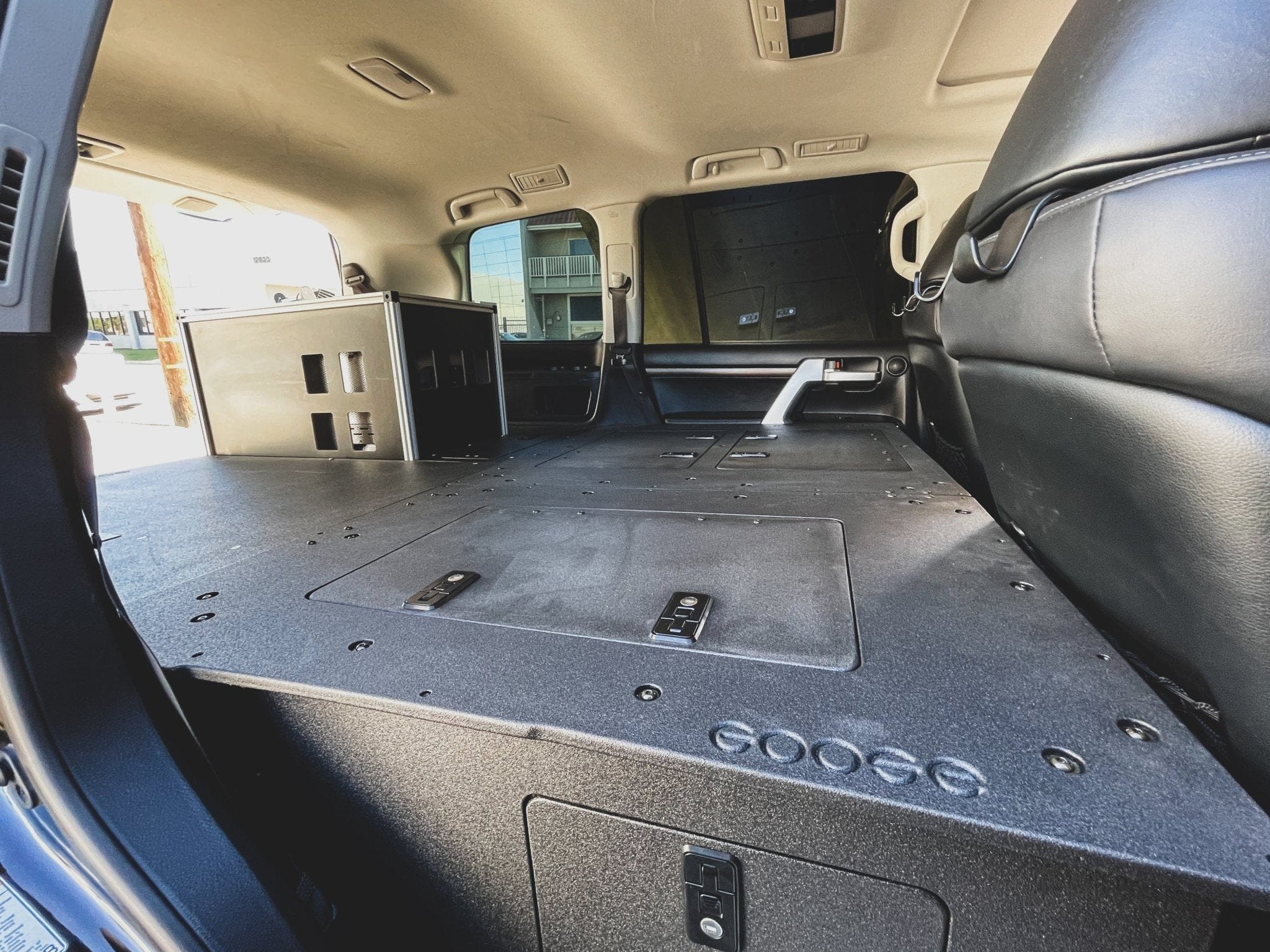 Goose Gear Seat Delete Plate System Toyota Land Cruiser 2008-2021 200 Series - Second Row Seat Delete Plate System - Module Height Platform