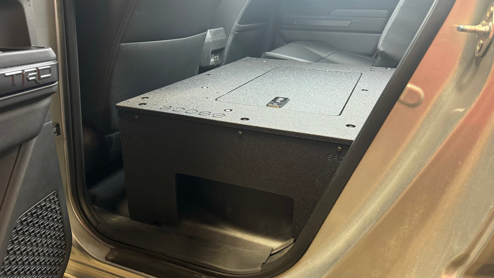 Goose Gear Seat Delete Plate System Toyota Tacoma - 2024-Present - 4th Gen - Non-Hybrid - Double Cab - Explore Series - Seat Delete Plate System - Second Row