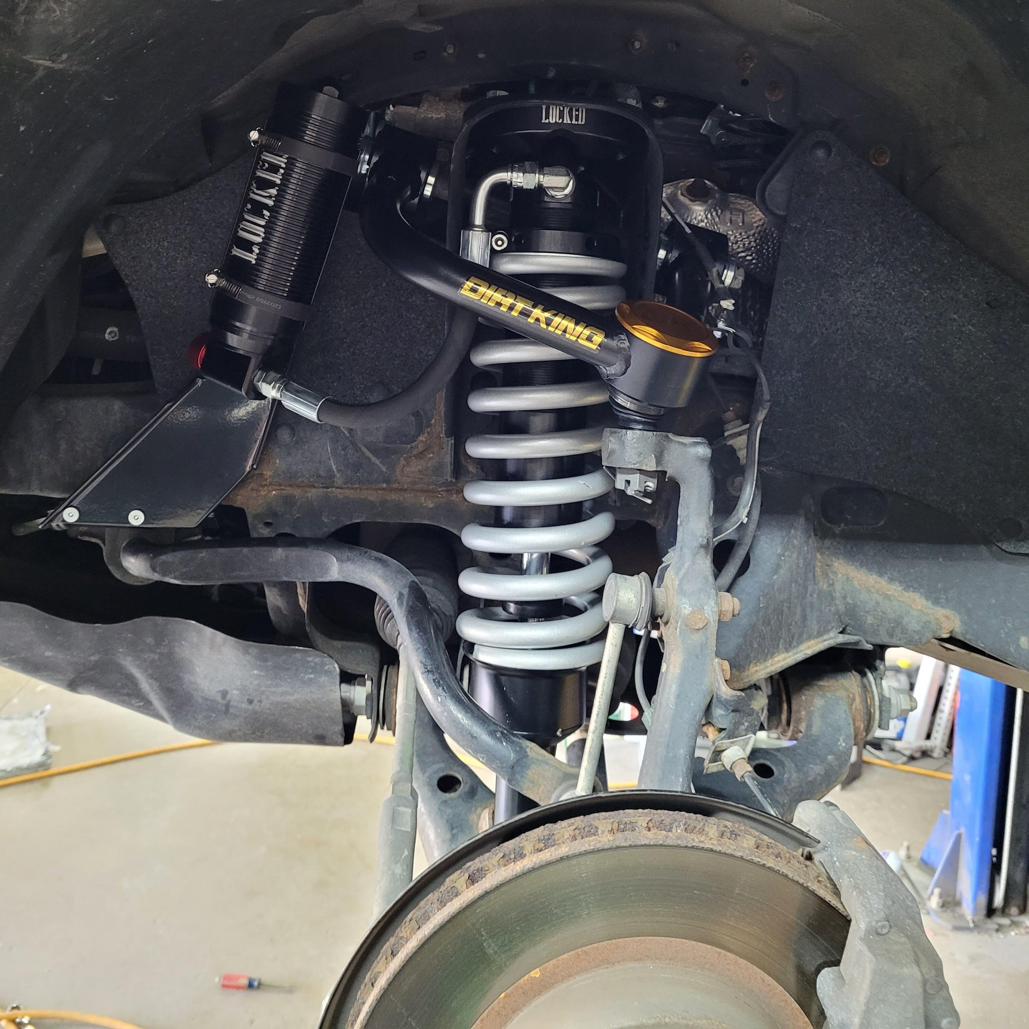 Locked Offroad Shocks Shocks and Coilovers 05-23 2nd/3rd Gen Tacoma 2.5