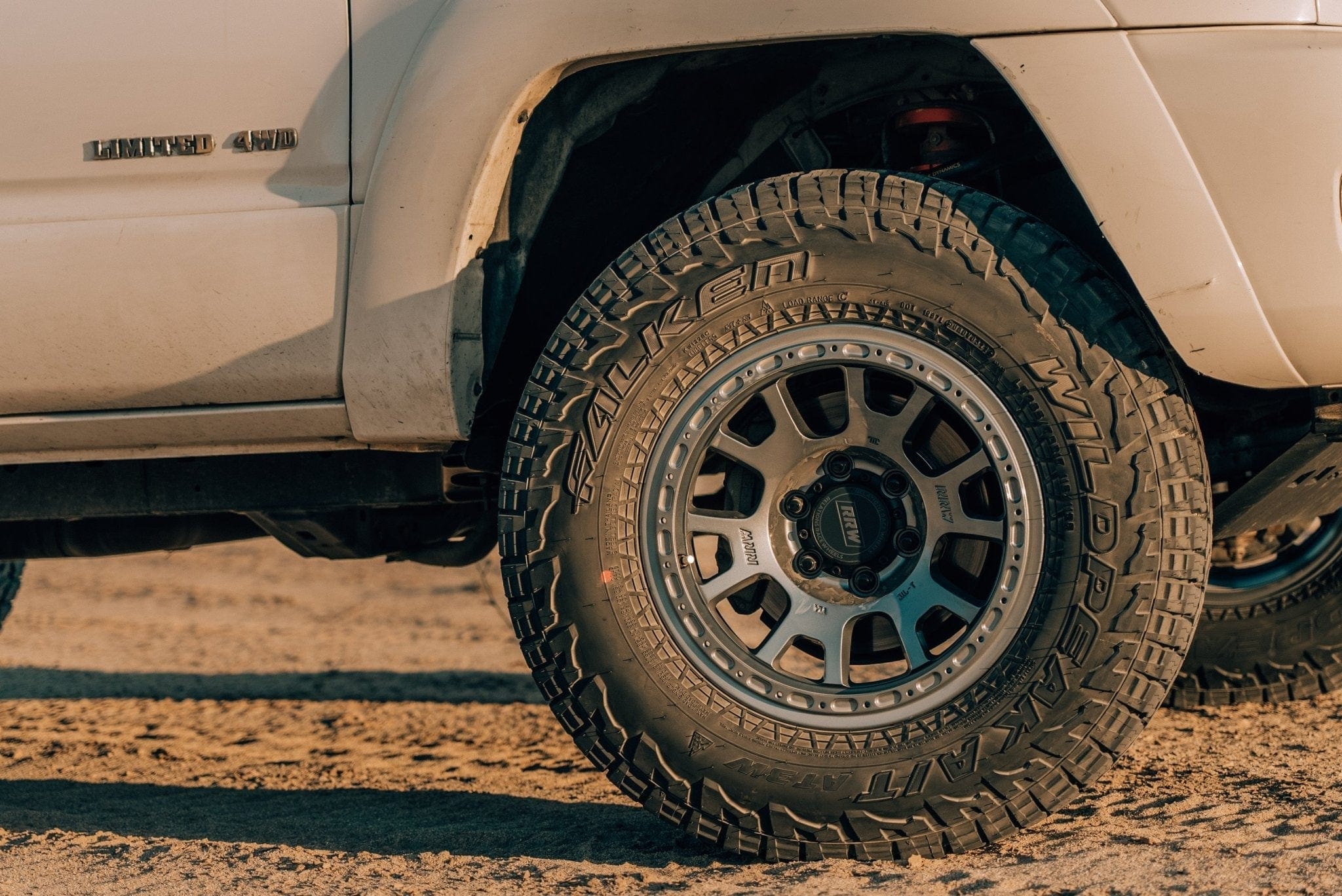 Relations Race Wheels Wheels RR5-H 17x8.5 (6x5.5 | 6x139.7) Hybrid Beadlock | Lexus GX470