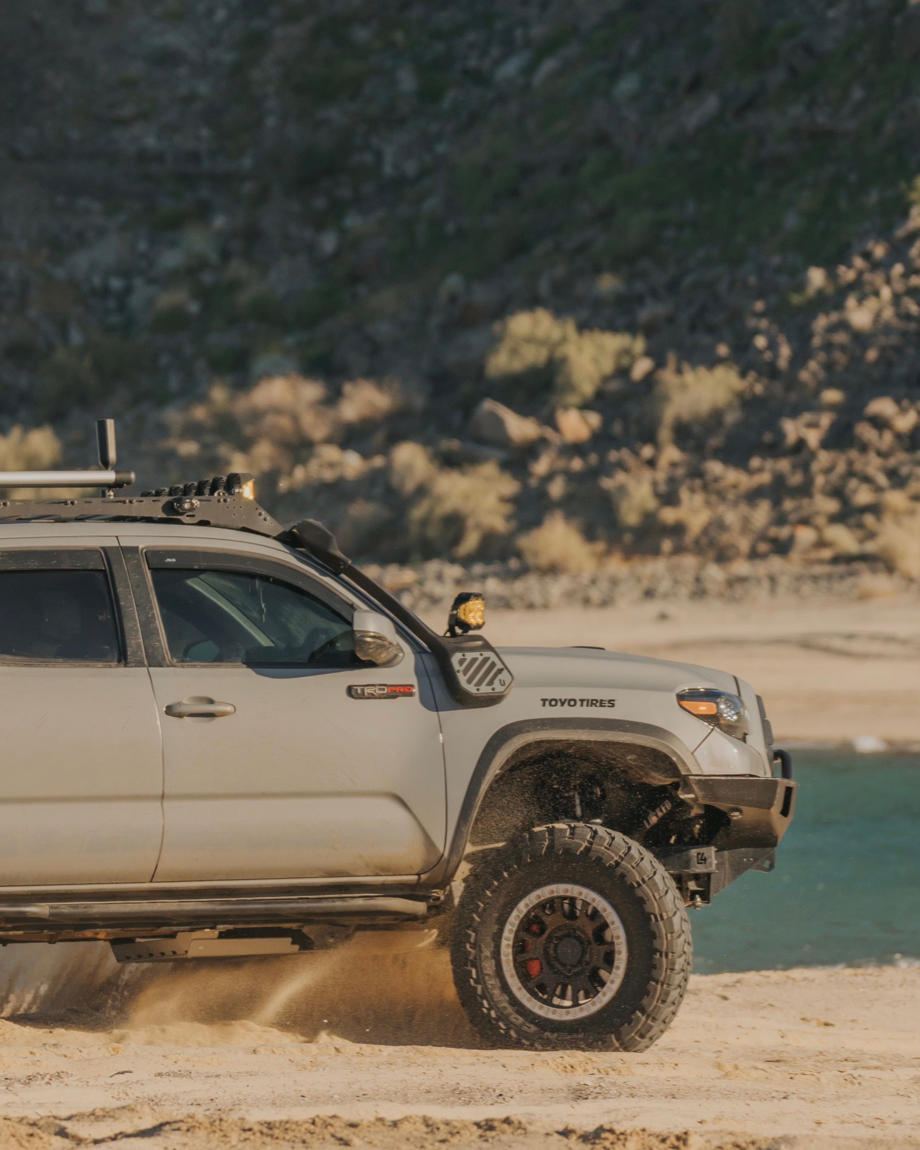 Relations Race Wheels Wheels RR5-H 17x8.5 (6x5.5 | 6x139.7) Hybrid Beadlock | Toyota Tacoma / 4Runner