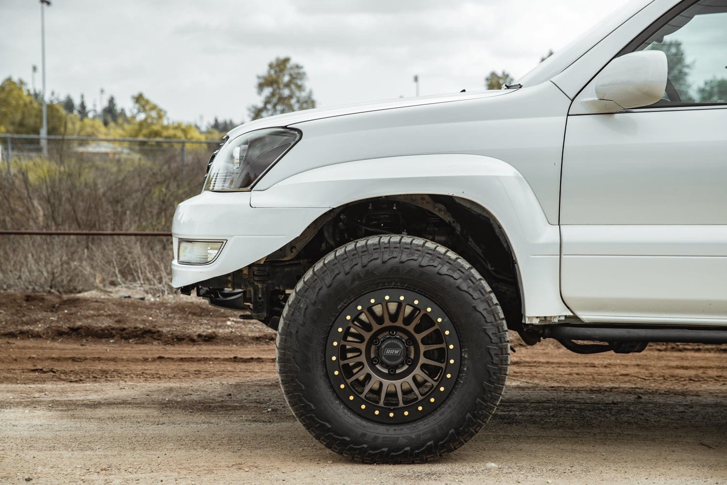 Relations Race Wheels Wheels RR6-H 17x8.5 (6x5.5 | 6x139.7) Hybrid Beadlock | Lexus GX470