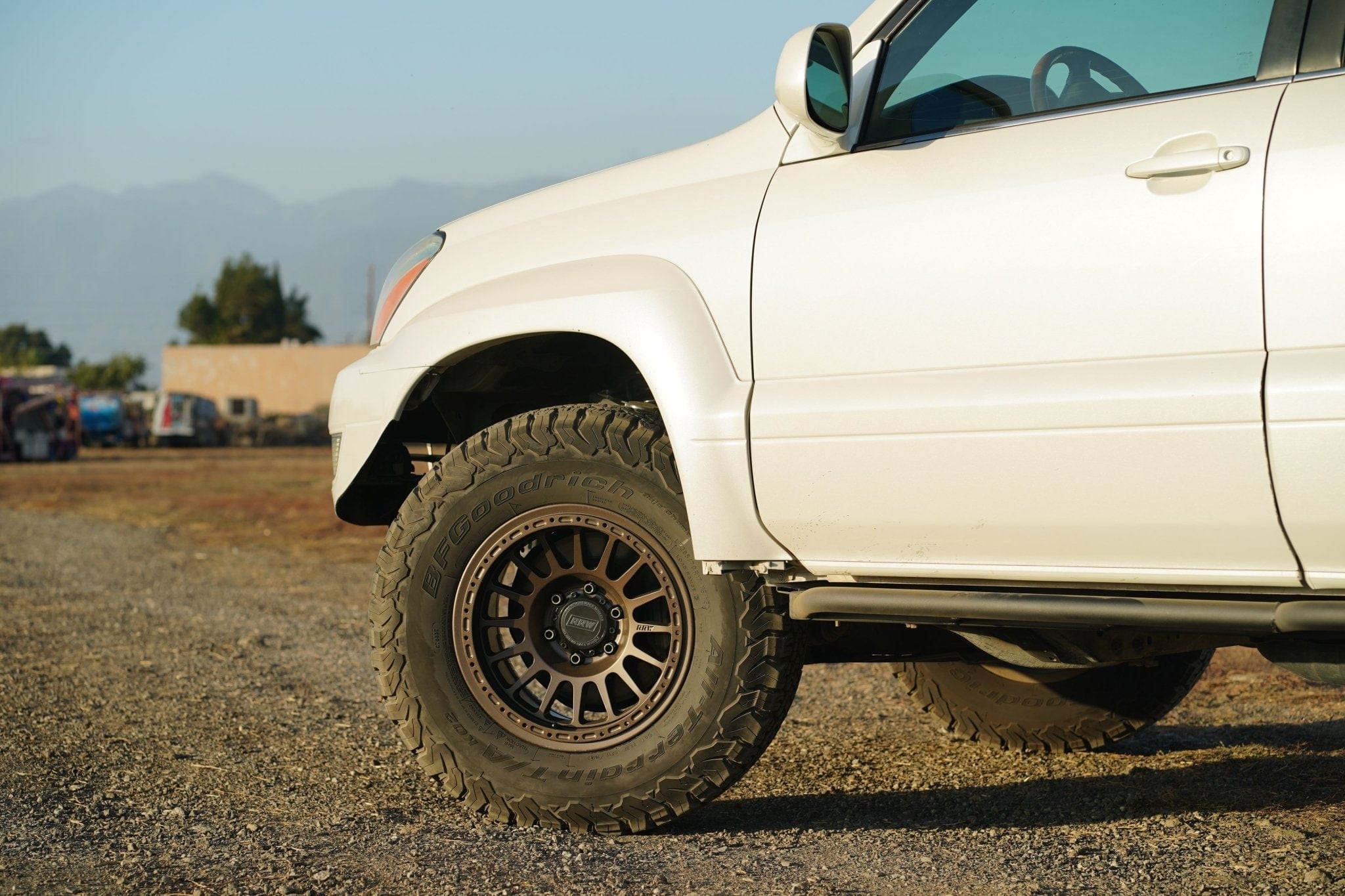 Relations Race Wheels Wheels RR6-H 17x8.5 (6x5.5 | 6x139.7) Hybrid Beadlock | Lexus GX470