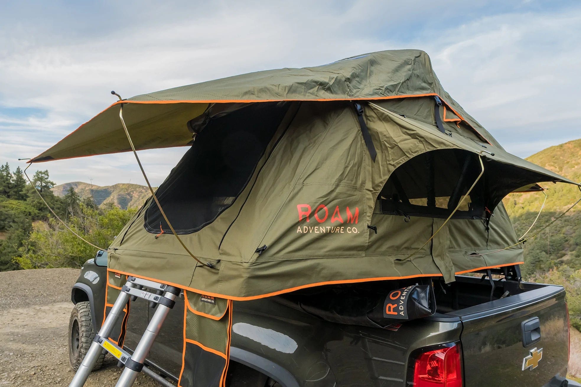 ROAM Tents Roam Vagabond Lite Roof Top Tent