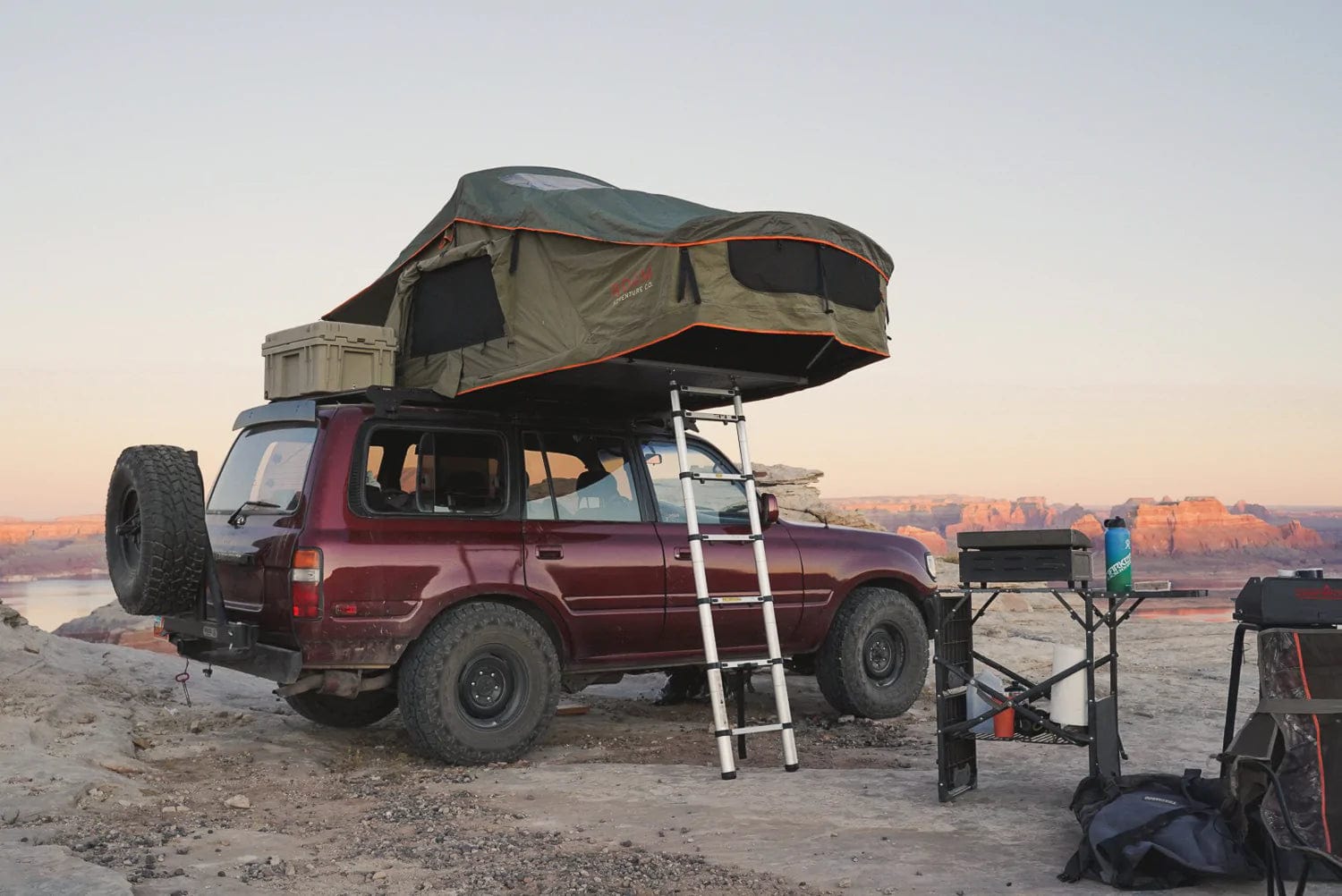 ROAM Tents Roam Vagabond Roof Top Tent