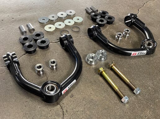 Solo Motorsports Suspension Mid Travel UCAs / 96-02 4Runner + 96-04 Tacoma / Solo Motorsports