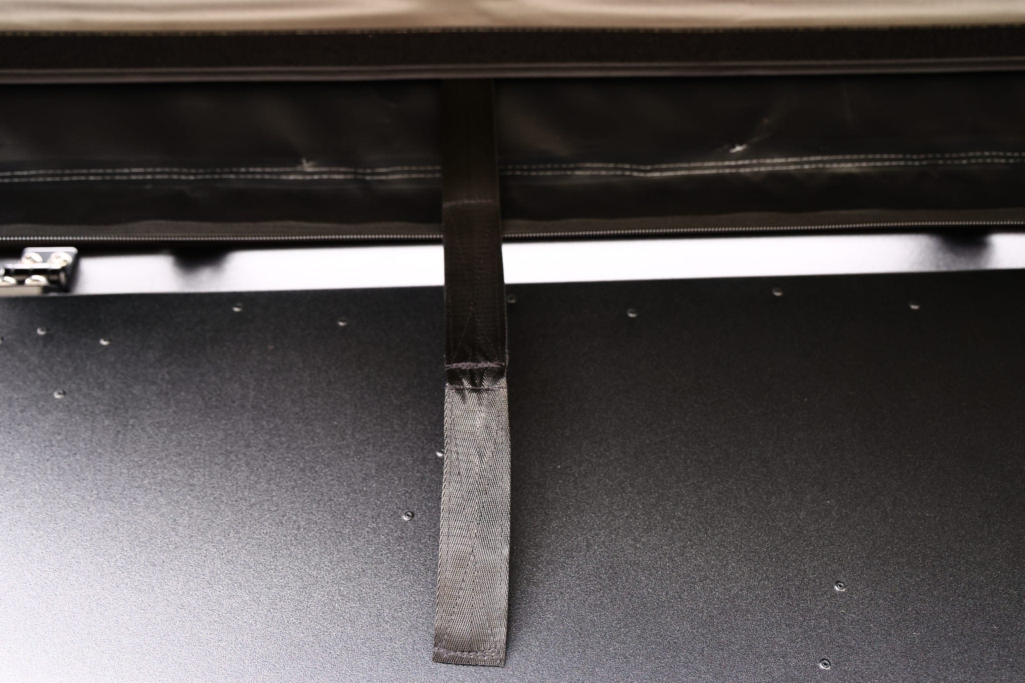 Taruca USA Awnings Taruca Rogue 270 S Awning