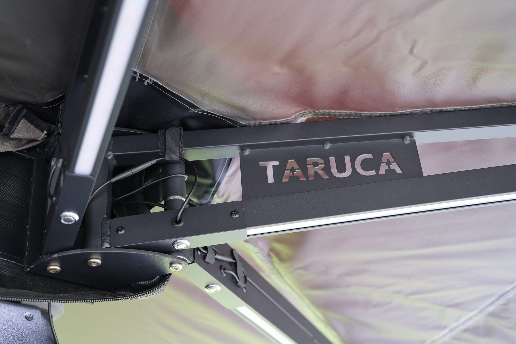 Taruca USA Awnings Taruca Rogue 270 S Awning