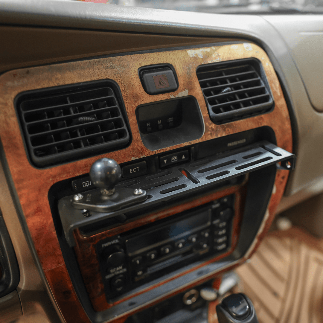 TEQ Customs Interior 96-02 4Runner Dash Accessory Mount (DAM) / Phone Mount