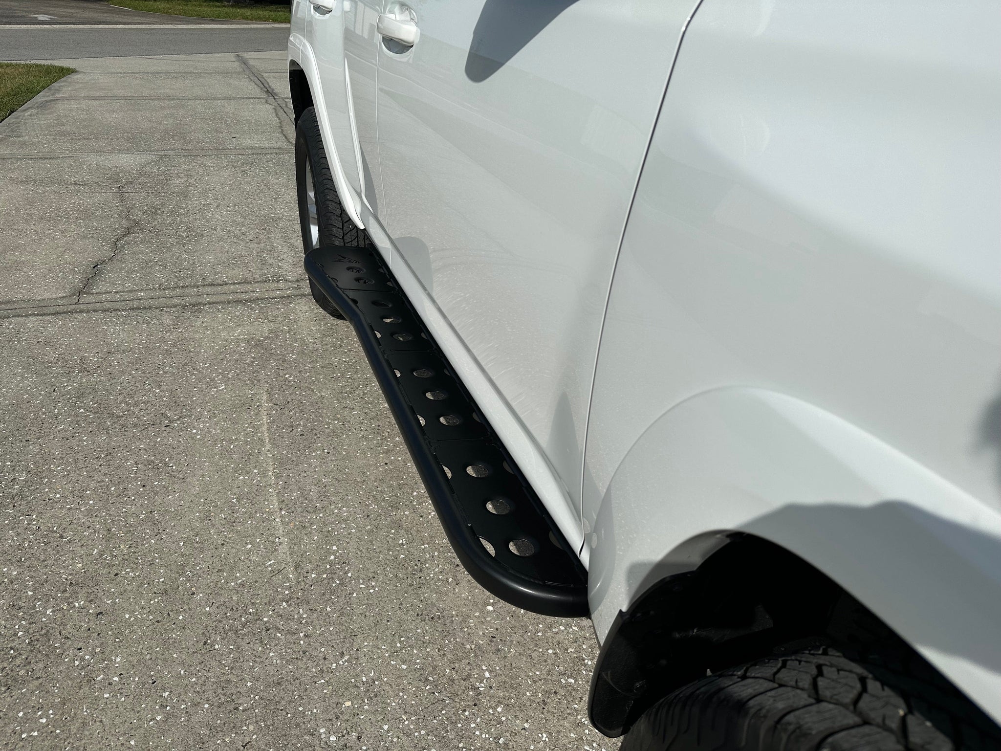 True North Fabrications Armor 14+ 5th Gen 4Runner Bolt On Rock Sliders (Non KDSS)